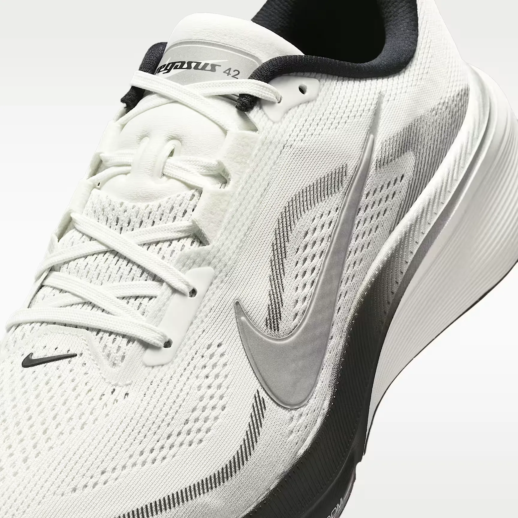 000000_Nike-Pegasus-42_Summit-White-Metallic-Silver_II7210-100_img6