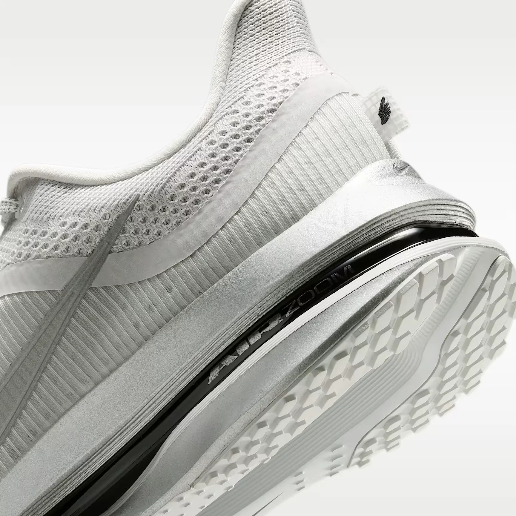 000000_Nike-Pegasus-Premium_Photon-Dust-Black-Silver_IR1229-001_img7