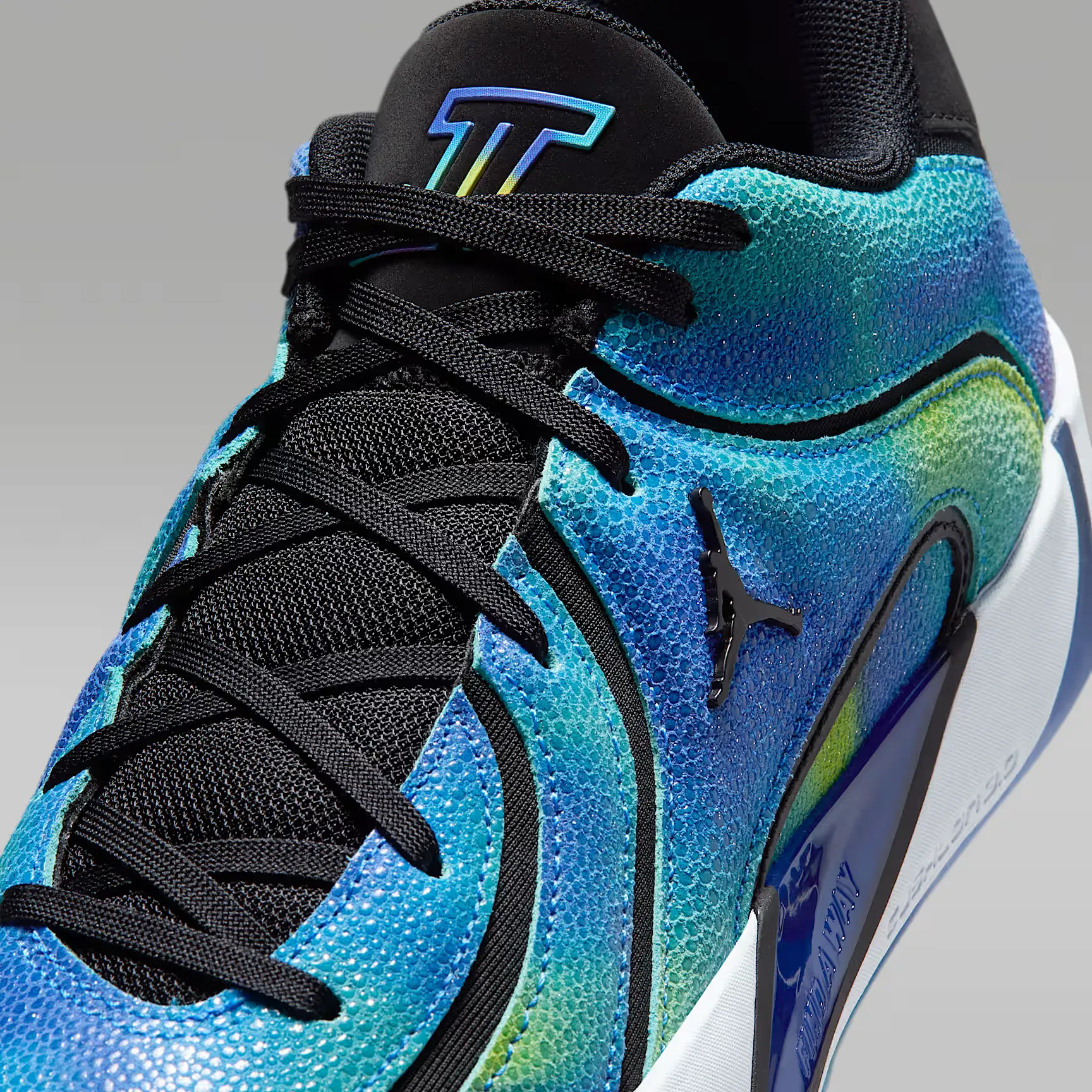 000000_Jordan-Tatum-4_Smooth-Soul-Vol.2_IR0073-500_img6