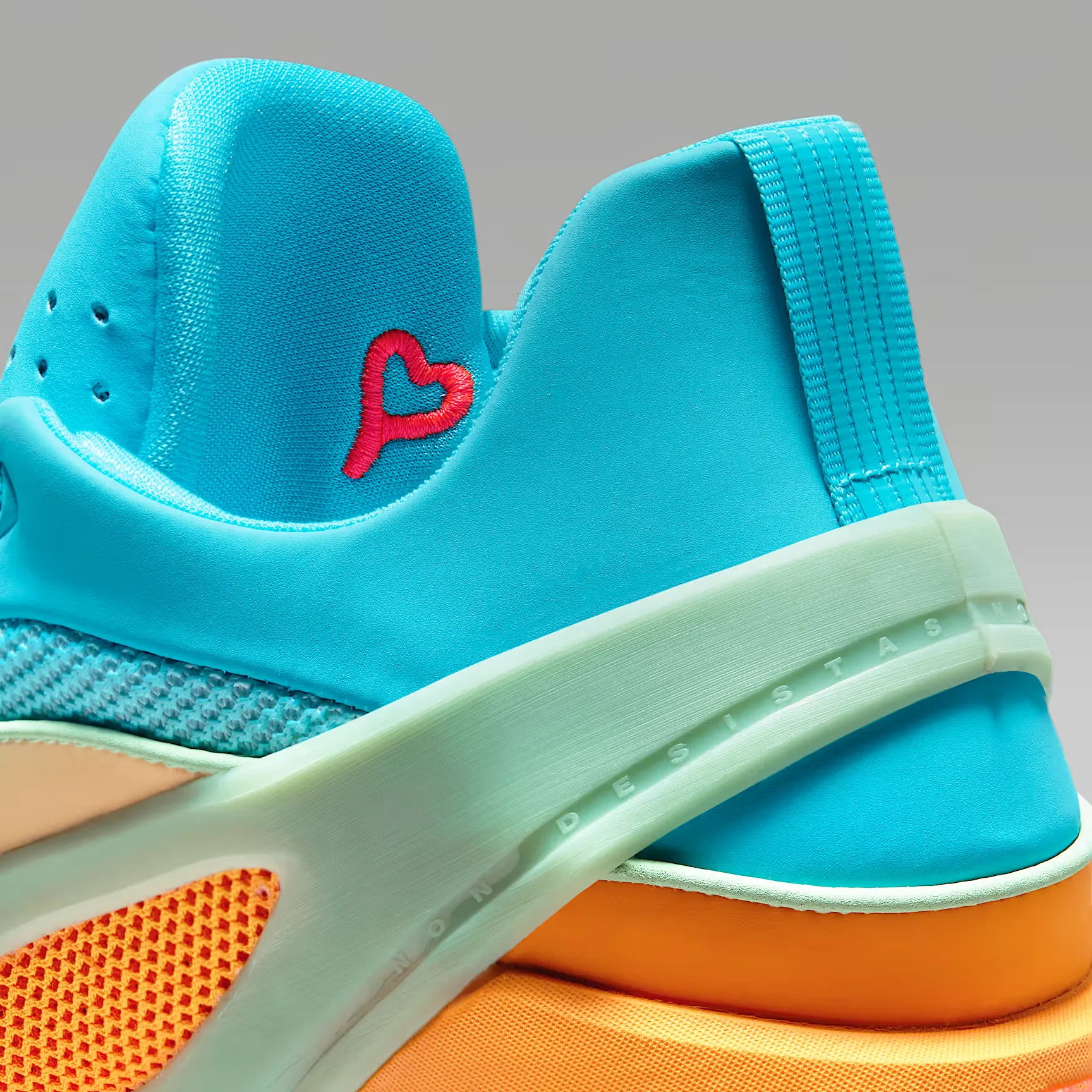 000000_Jordan-Luka-5_Luka-Lifestyle_IO5028-900_img8