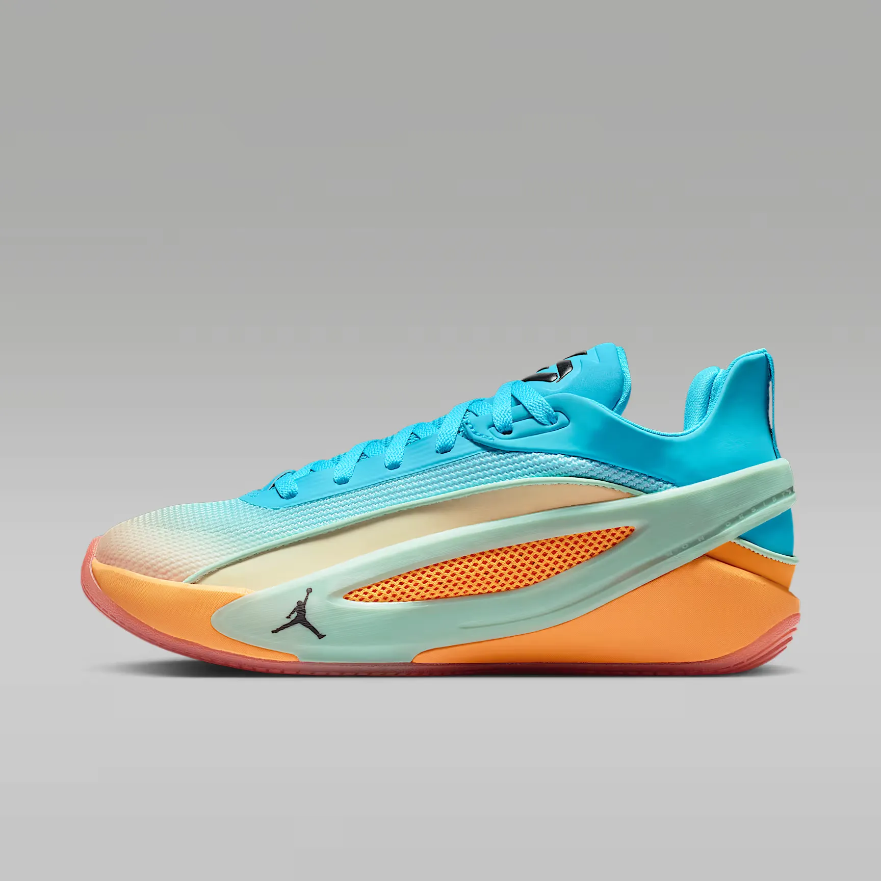 000000_Jordan-Luka-5_Luka-Lifestyle_IO5028-900_img0