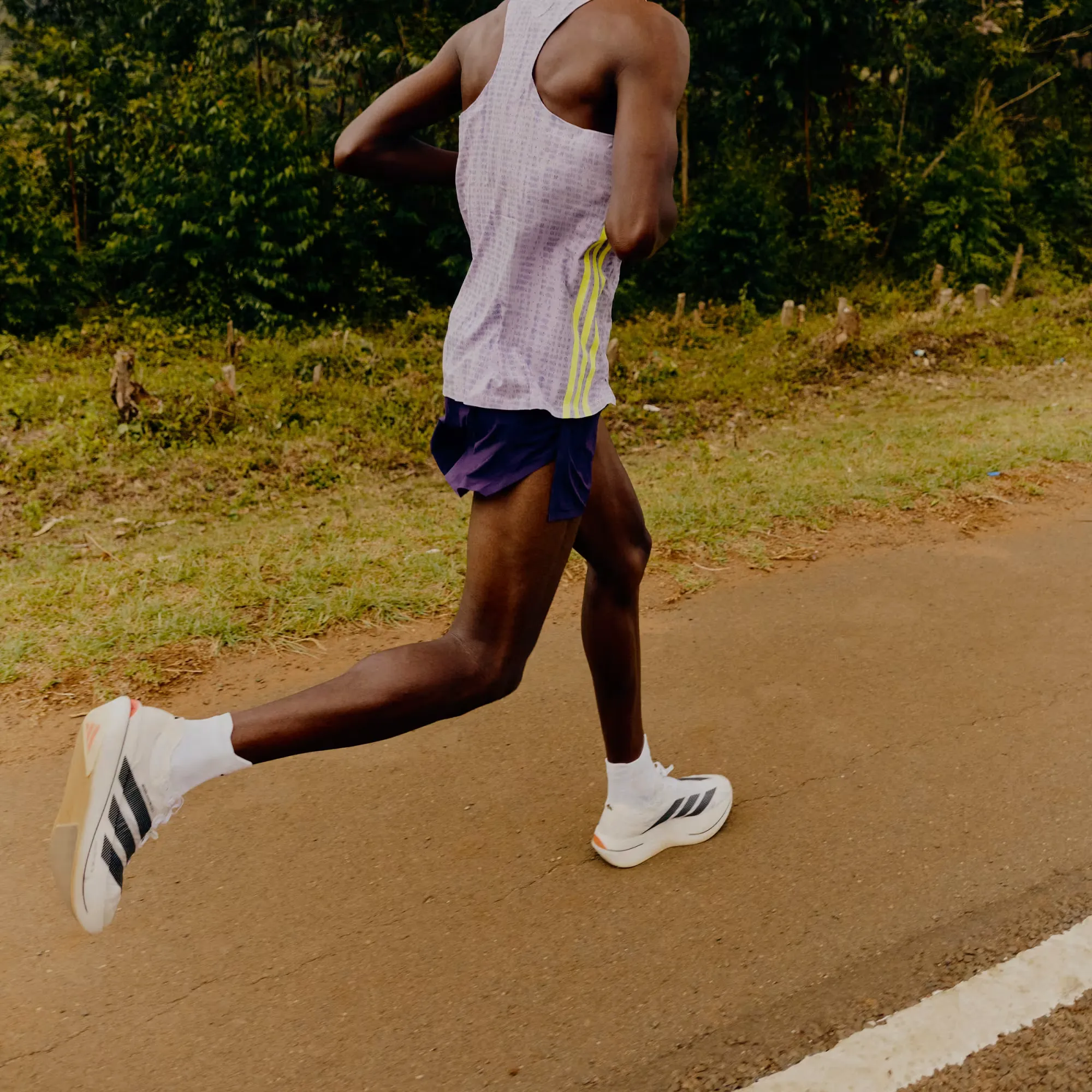 000000_adidas-Adizero-Adios-Pro-Evo-3_Cloud-White-Core-Black-Solar-Turbo_KH7678_img3