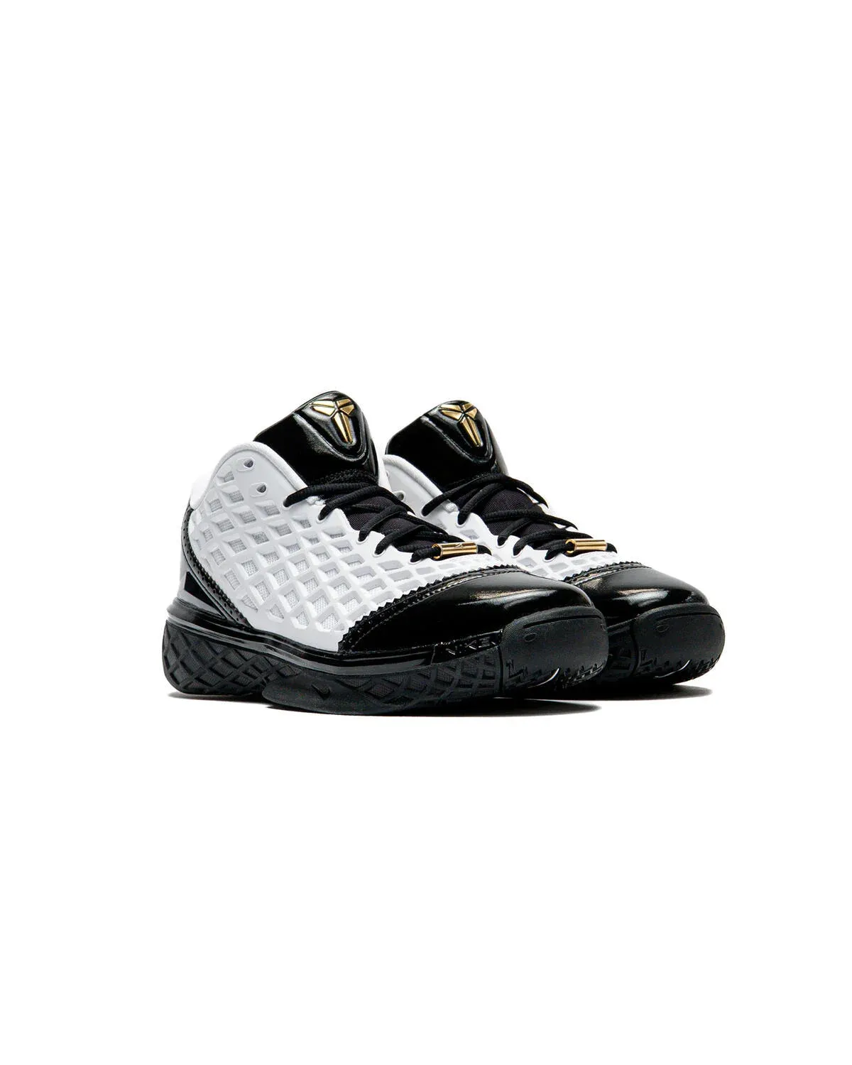 000000_Nike-Kobe-3-Low-Protro_Mambacita_IQ3916-100_img2
