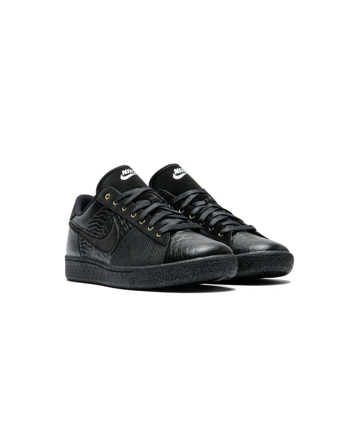 000000_Nike-Tennis-Classic-CS-PRM-WTCH-BND_Black-Black-Black_IQ5786-001_img2