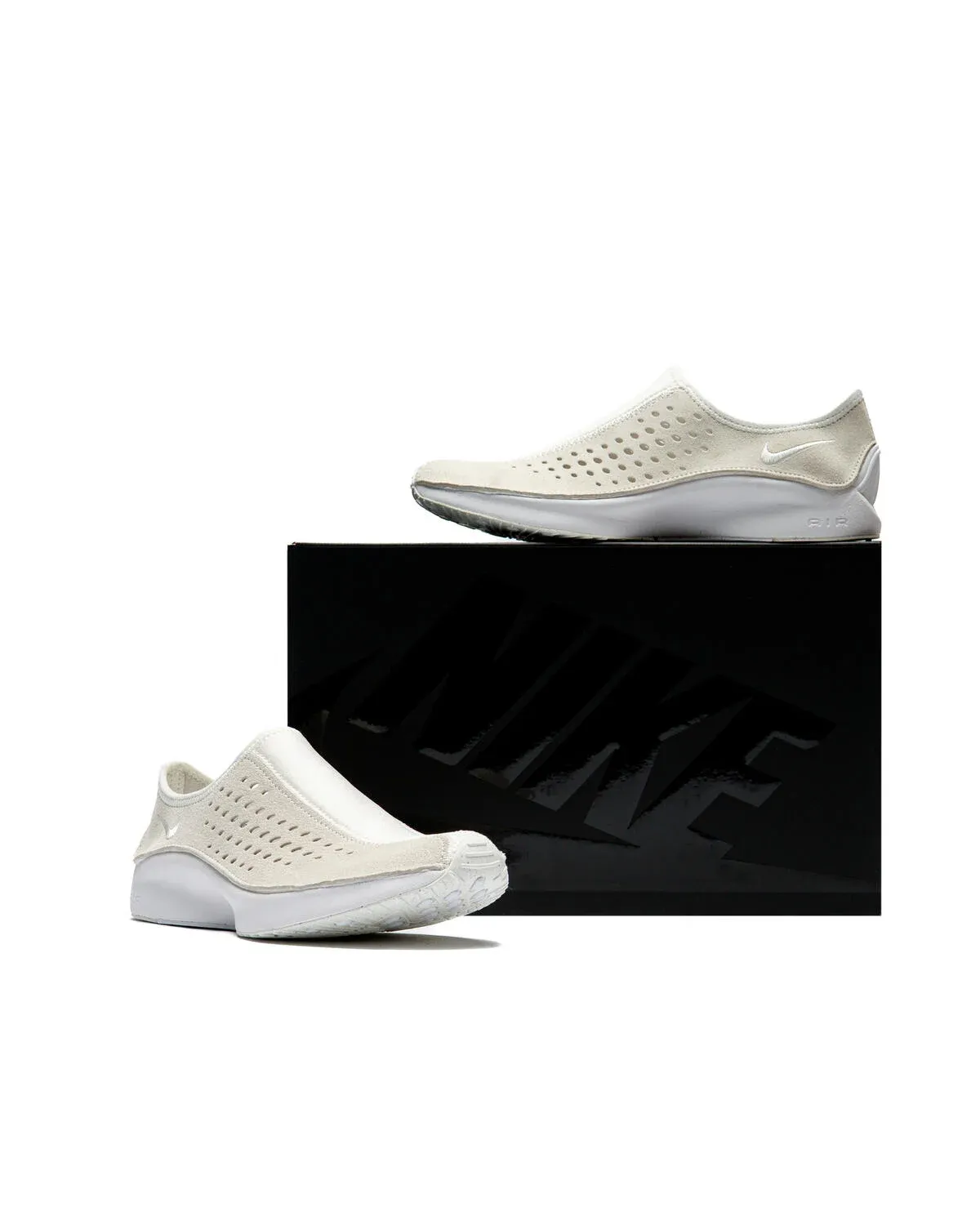 000000_Nike-WMNS-Air-Superfly-Moc_Sail-White_HV8628-100_img4