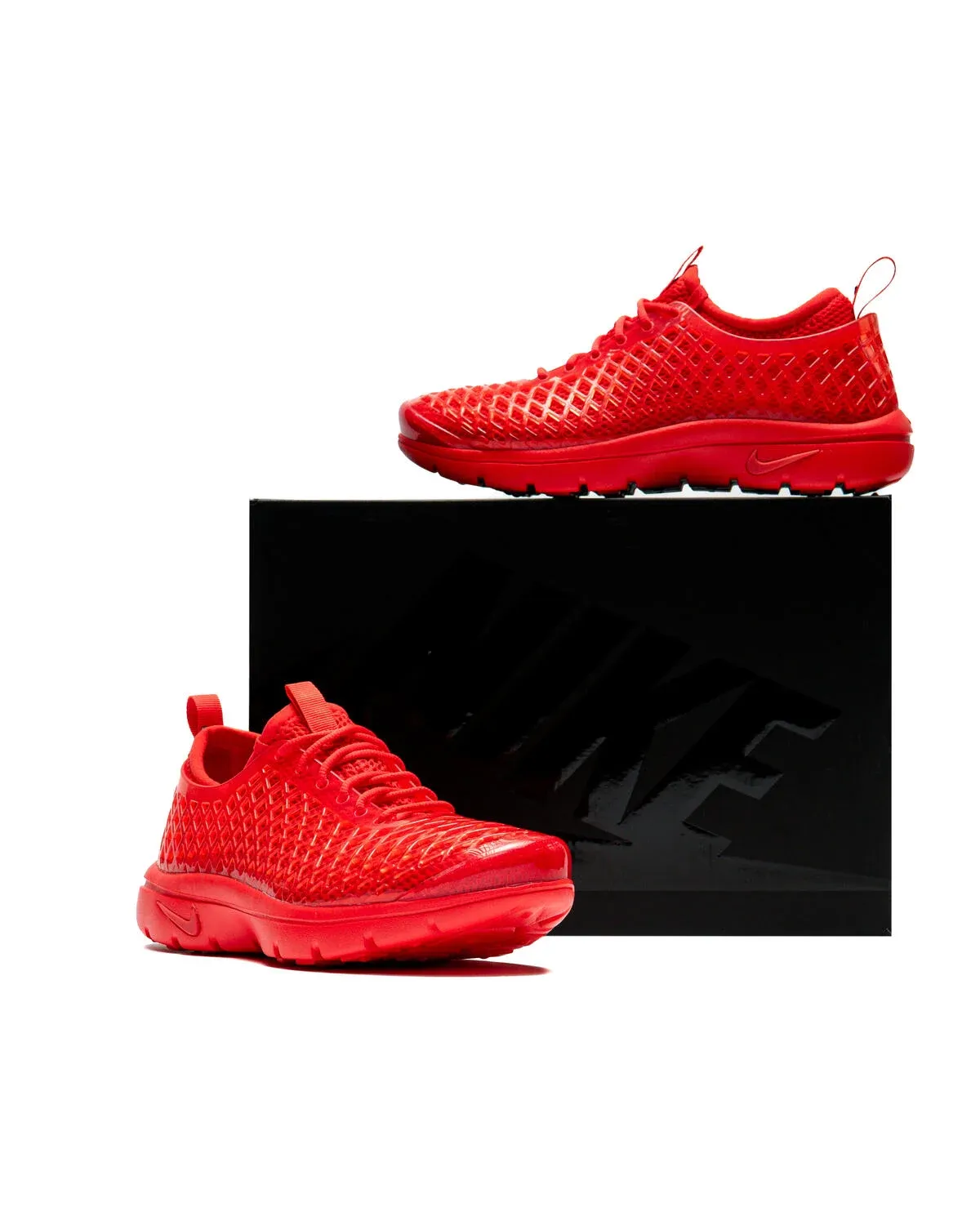 000000_Nike-WMNS-Rejuven8-OG-SP_Lt-Crimson_IR5726-600_img4