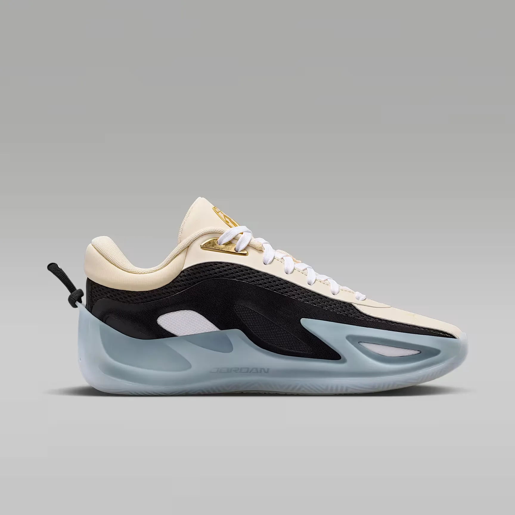 000000_Jordan-Heir-Series-2-WMNS_Precious-Medal_IR3504-200_img2