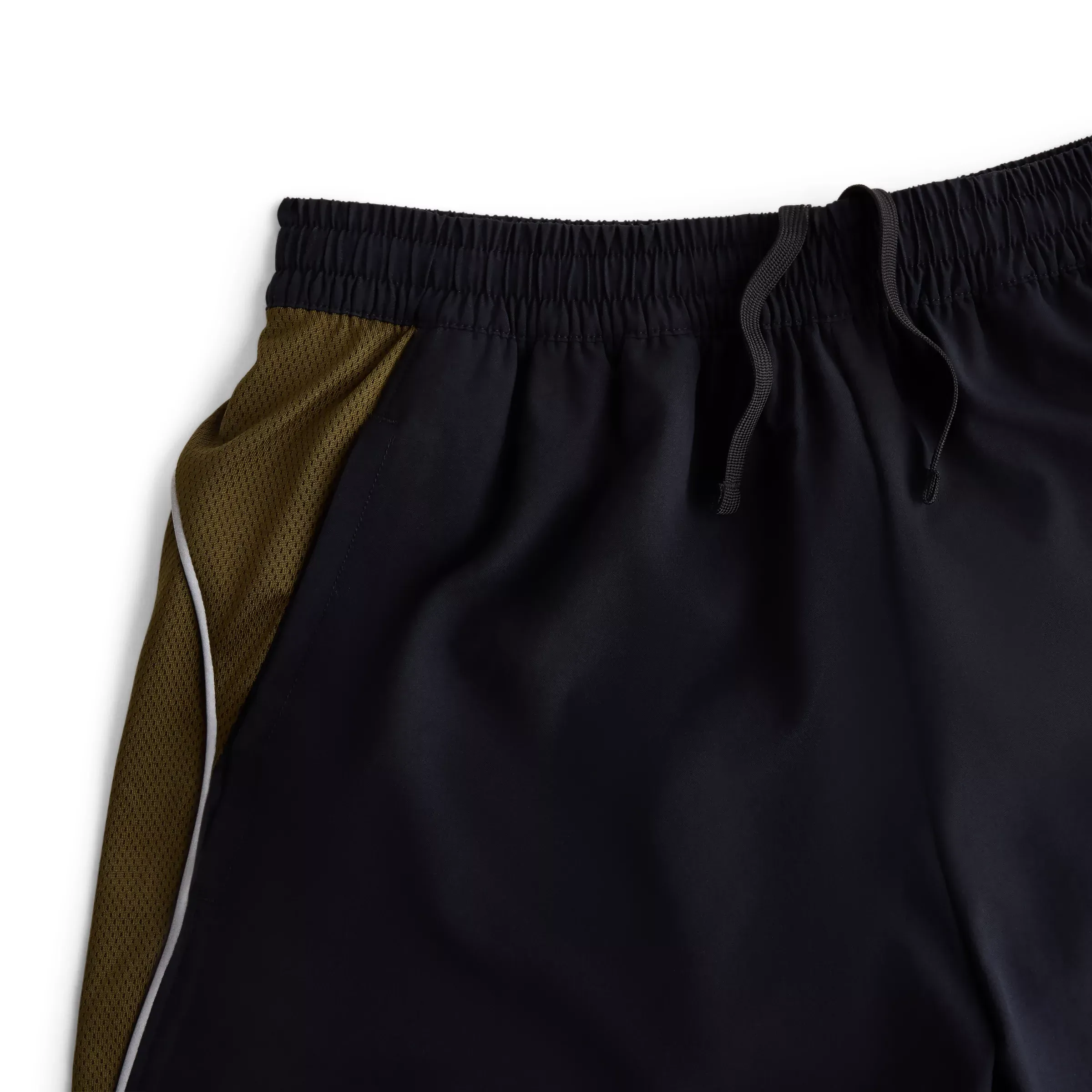 000000_New-Balance-x-Lack-of-Guidance-Short_Black-Military-Green_MB62X9D0BK_img3