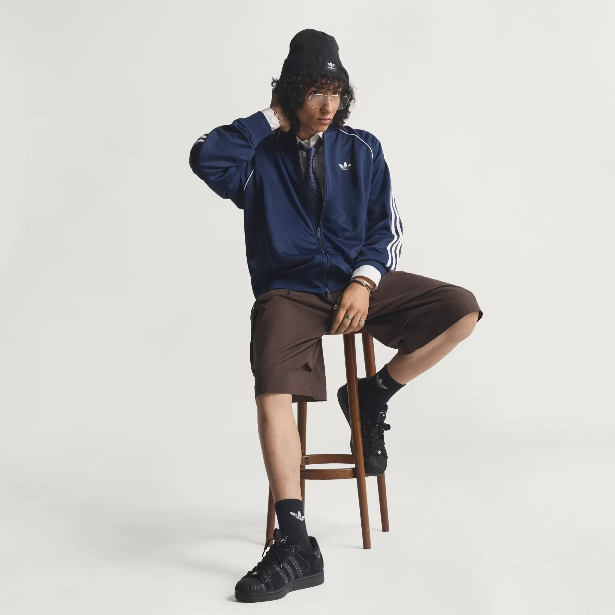 000000_adidas-Adicolor-Classics-SST-Loose-Track-Jacket_Night-Indigo_KE0811_img2