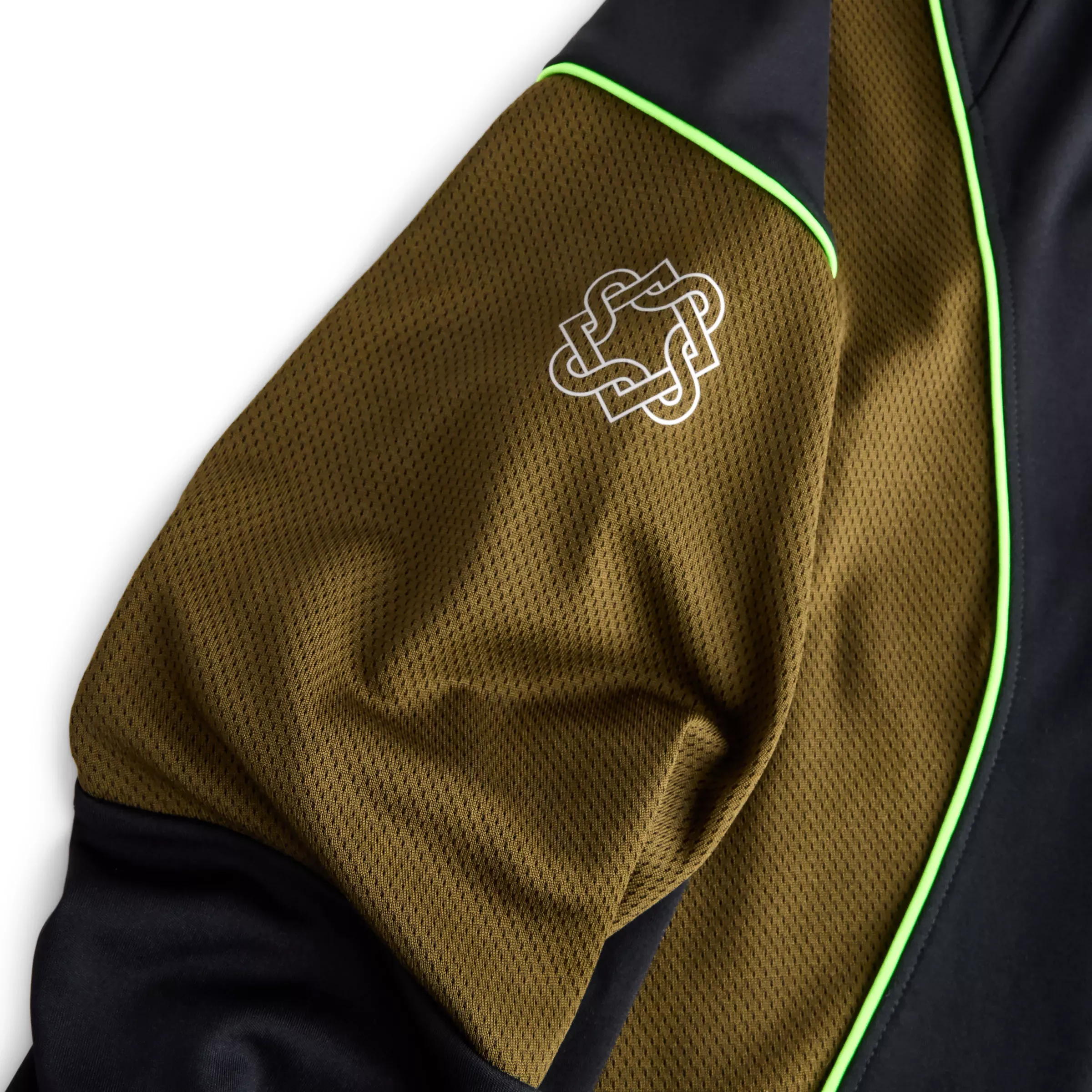 000000_New-Balance-x-Lack-of-Guidance-Long-Sleeve-Jersey_Black-Woodland_MT6249F5BK_img2