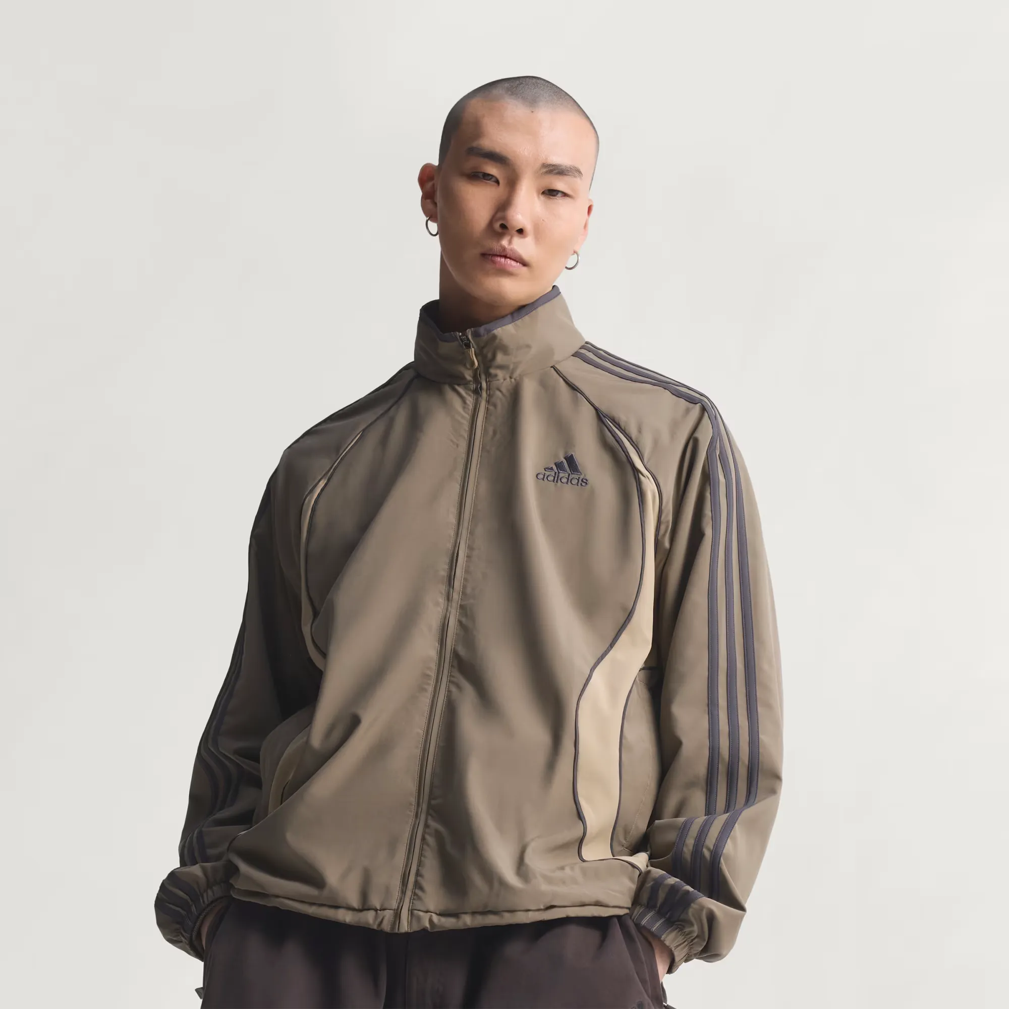 000000_adidas-Teamgeist-Adicolor-Track-Jacket_Blanch-Brown_KD5860_img0