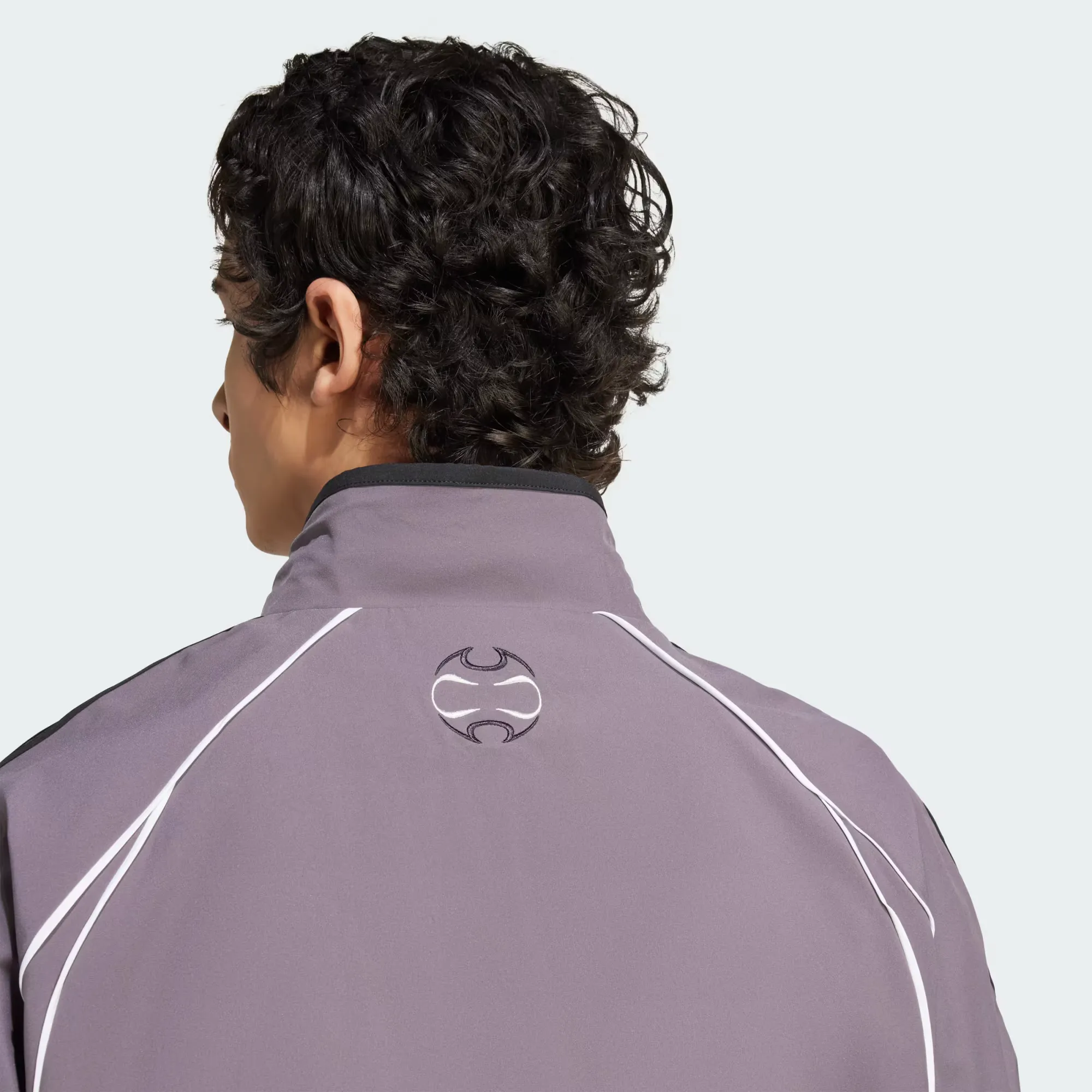 000000_adidas-Adicolor-Teamgeist-Track-Jacket_Grey-Strata-Black_JW5865_img6