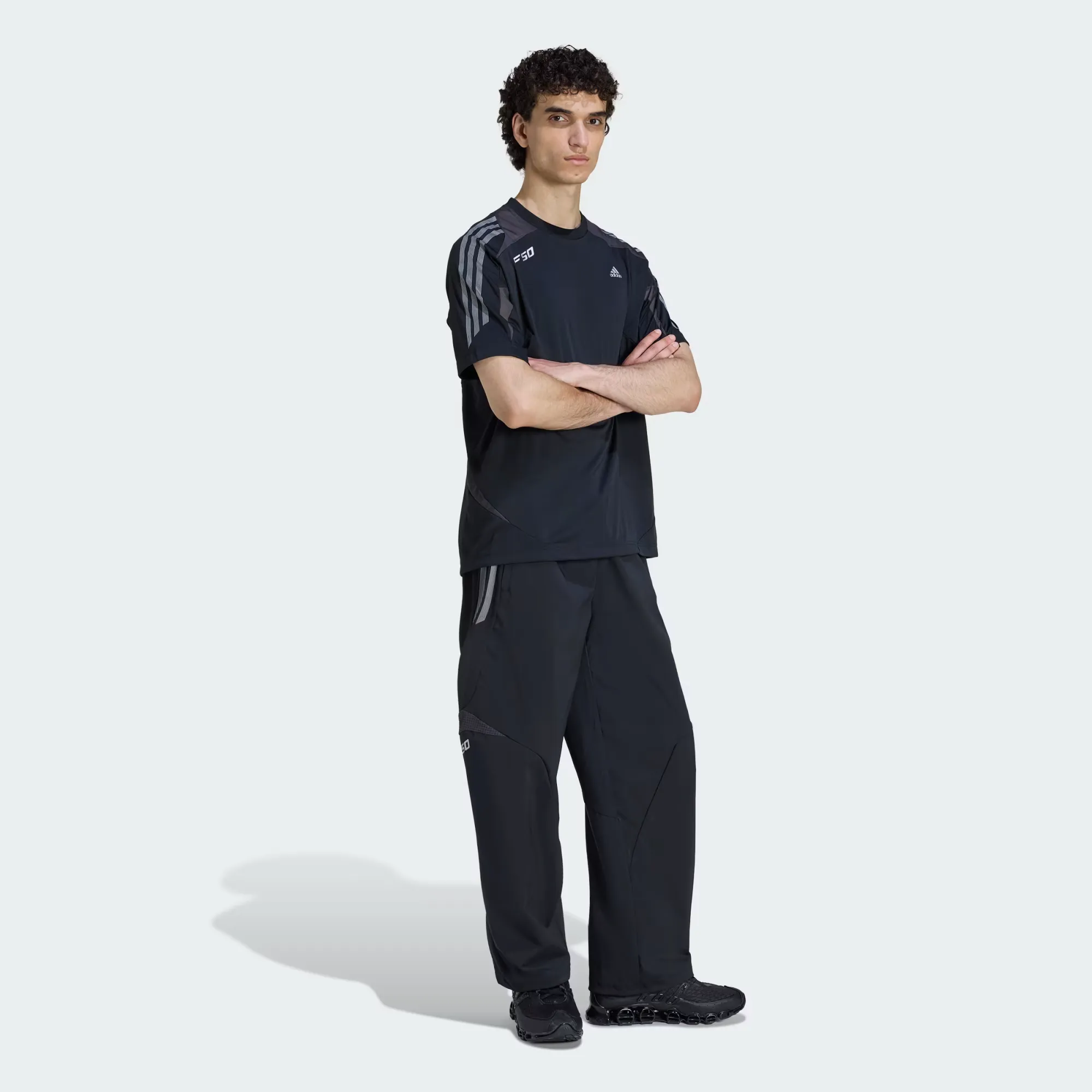 000000_adidas-F50-Pantalon-de-Survetement-Raye-Ample_Black_KE0760_img2