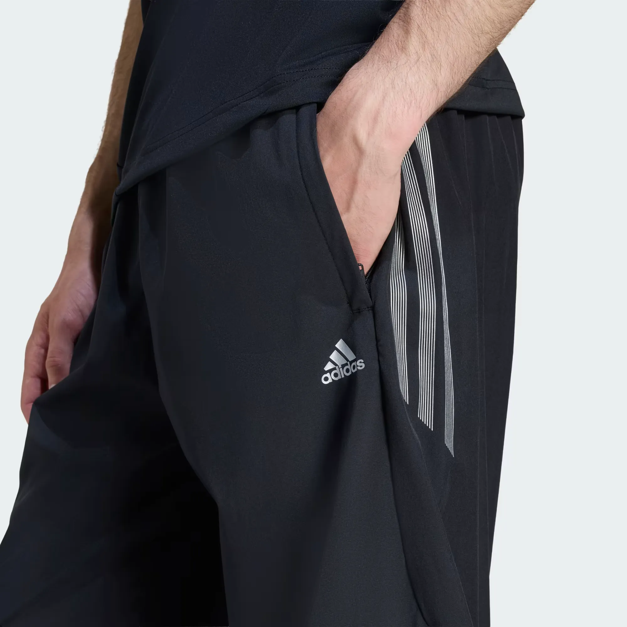 000000_adidas-F50-Pantalon-de-Survetement-Raye-Ample_Black_KE0760_img4