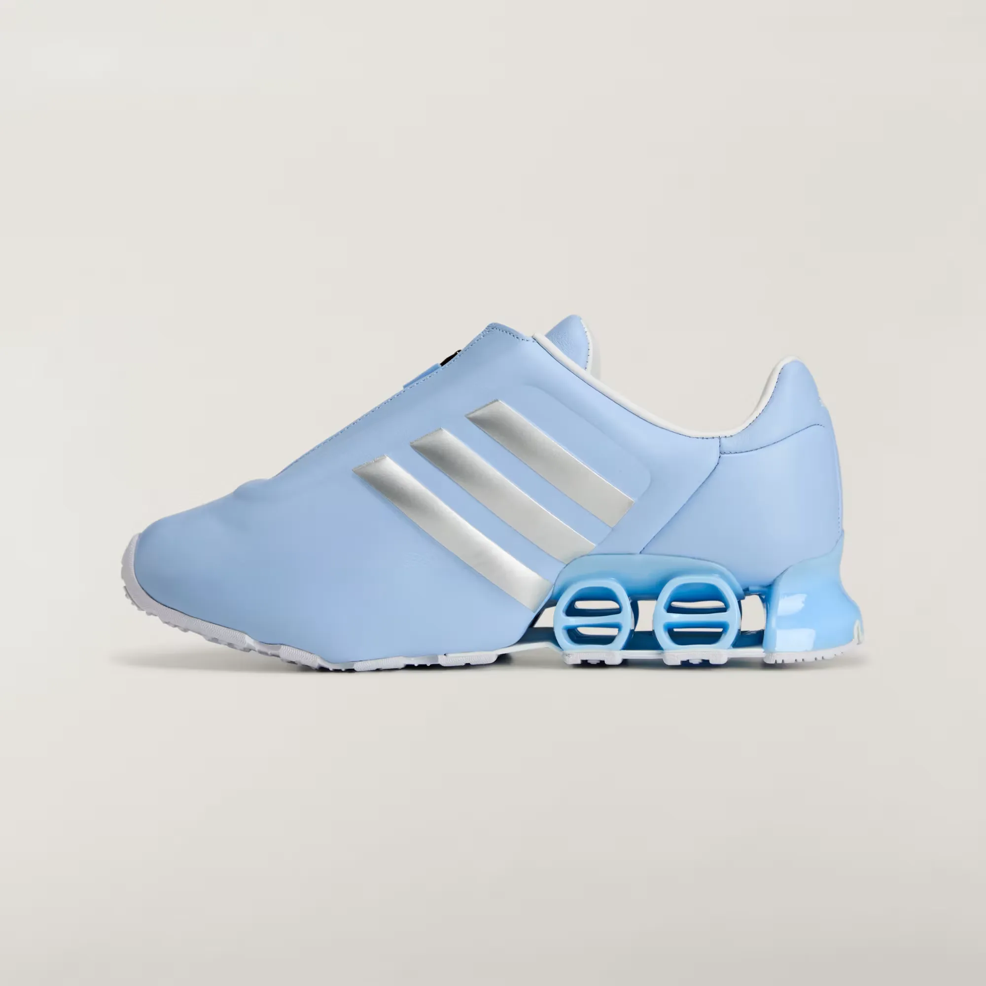 000000_Miaou-x-adidas-Megaride-S2_Glow-Blue-Silver_KI0064_img5