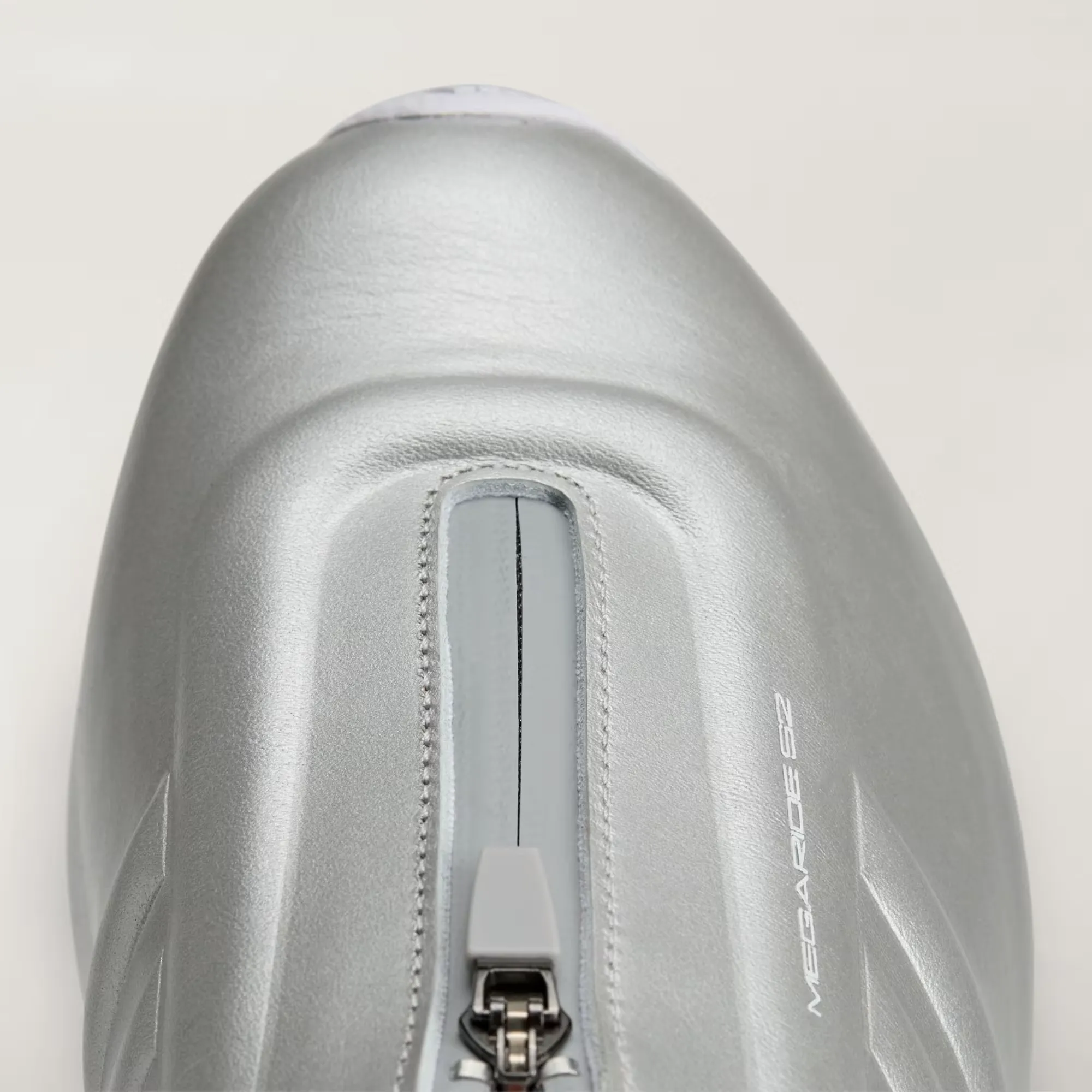 000000_adidas-Megaride-S2-Miaou_Silver-Metallic-Orange_KJ9468_img7