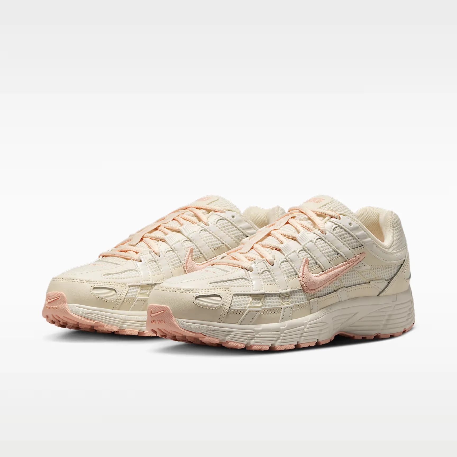 000000_Nike-P-6000-WMNS_Sail-Arctic-Orange_IR1215-101_img4