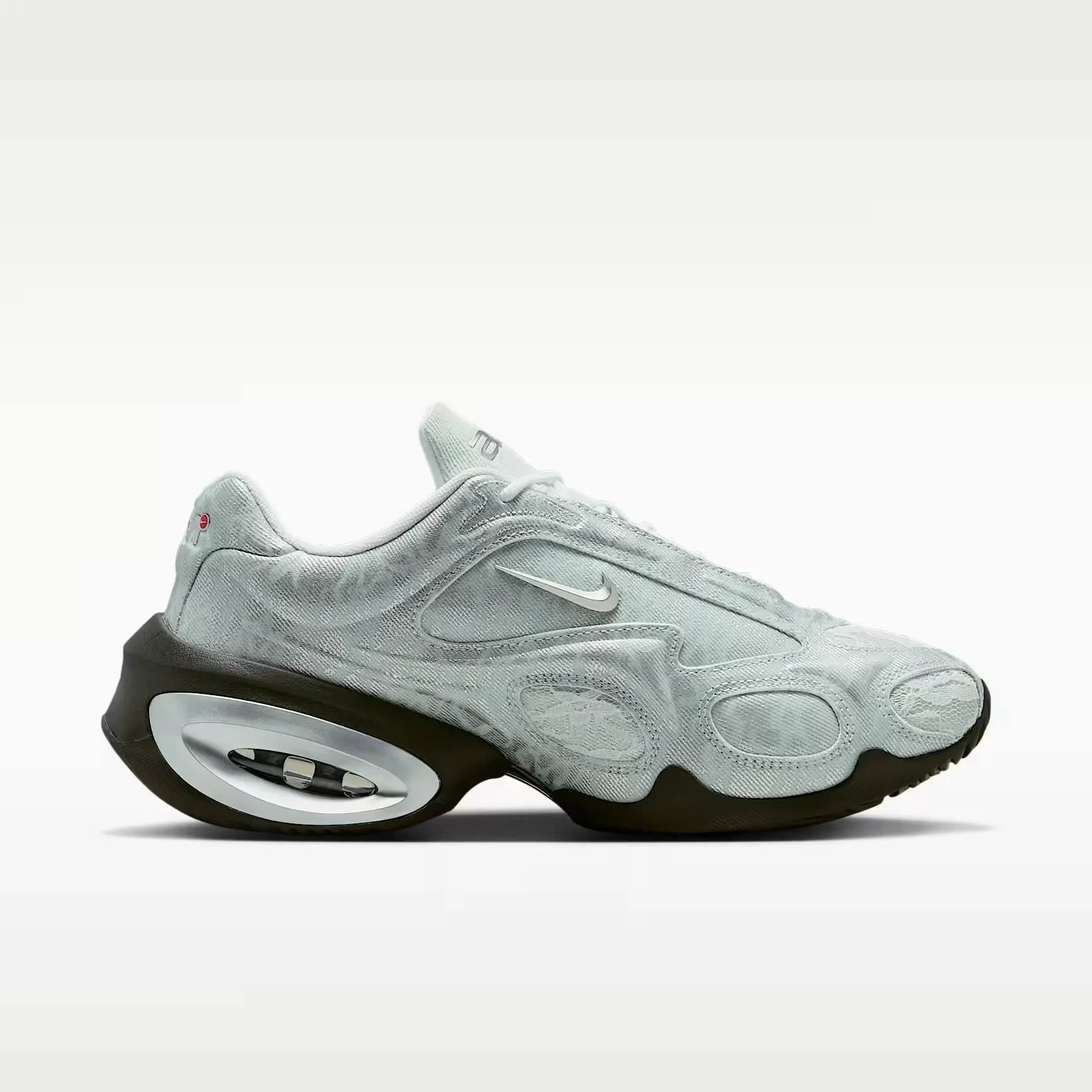 000000_Nike-Air-Max-Muse-WMNS_White-Metallic-Silver_IR8303-100_img2