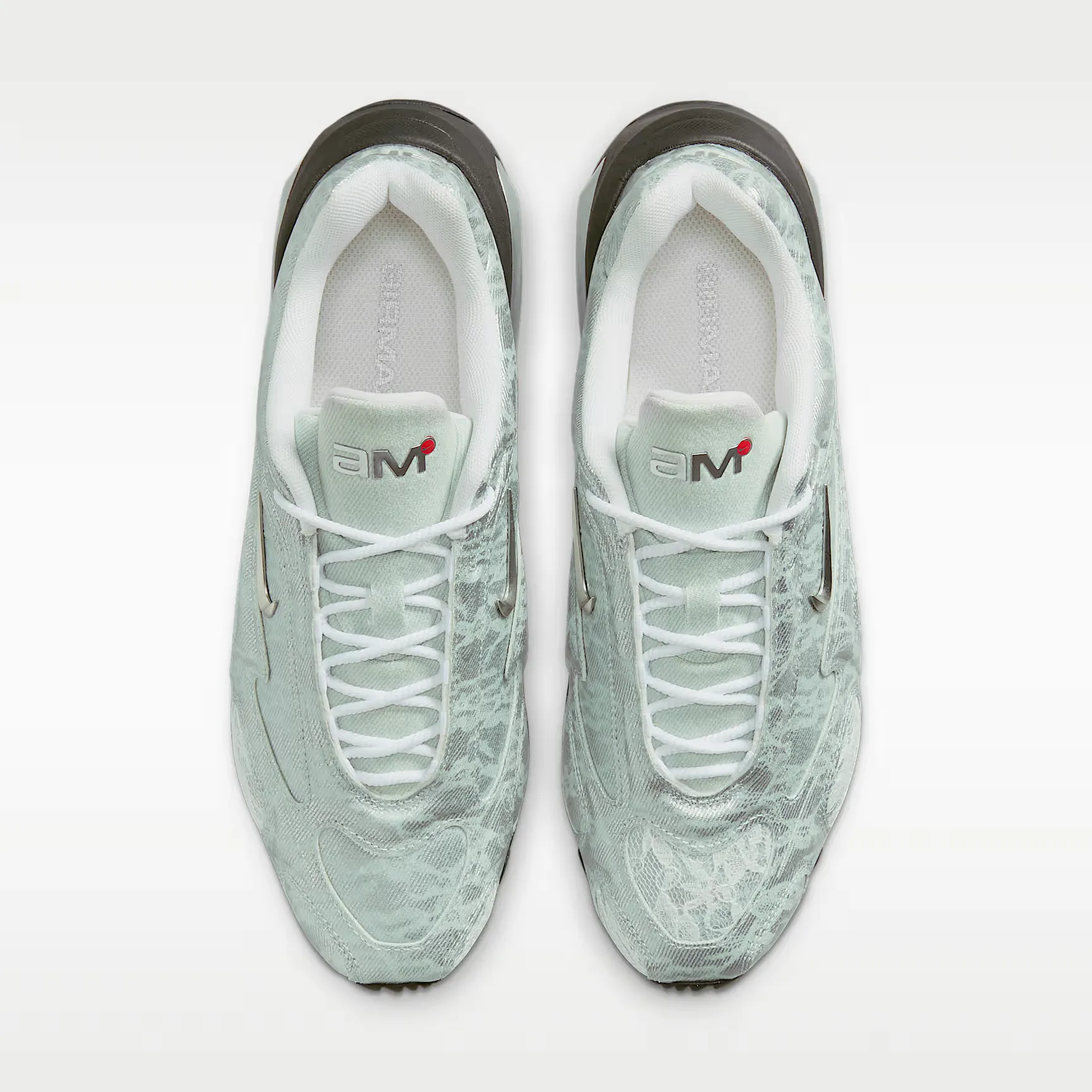 000000_Nike-Air-Max-Muse-WMNS_White-Metallic-Silver_IR8303-100_img3