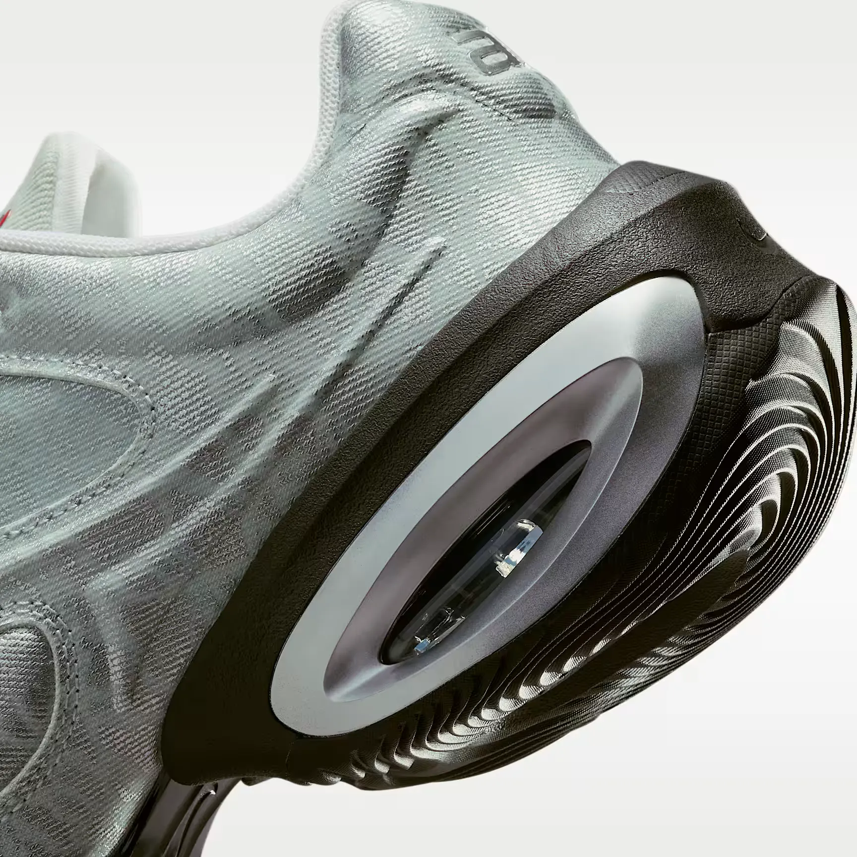 000000_Nike-Air-Max-Muse-WMNS_White-Metallic-Silver_IR8303-100_img7