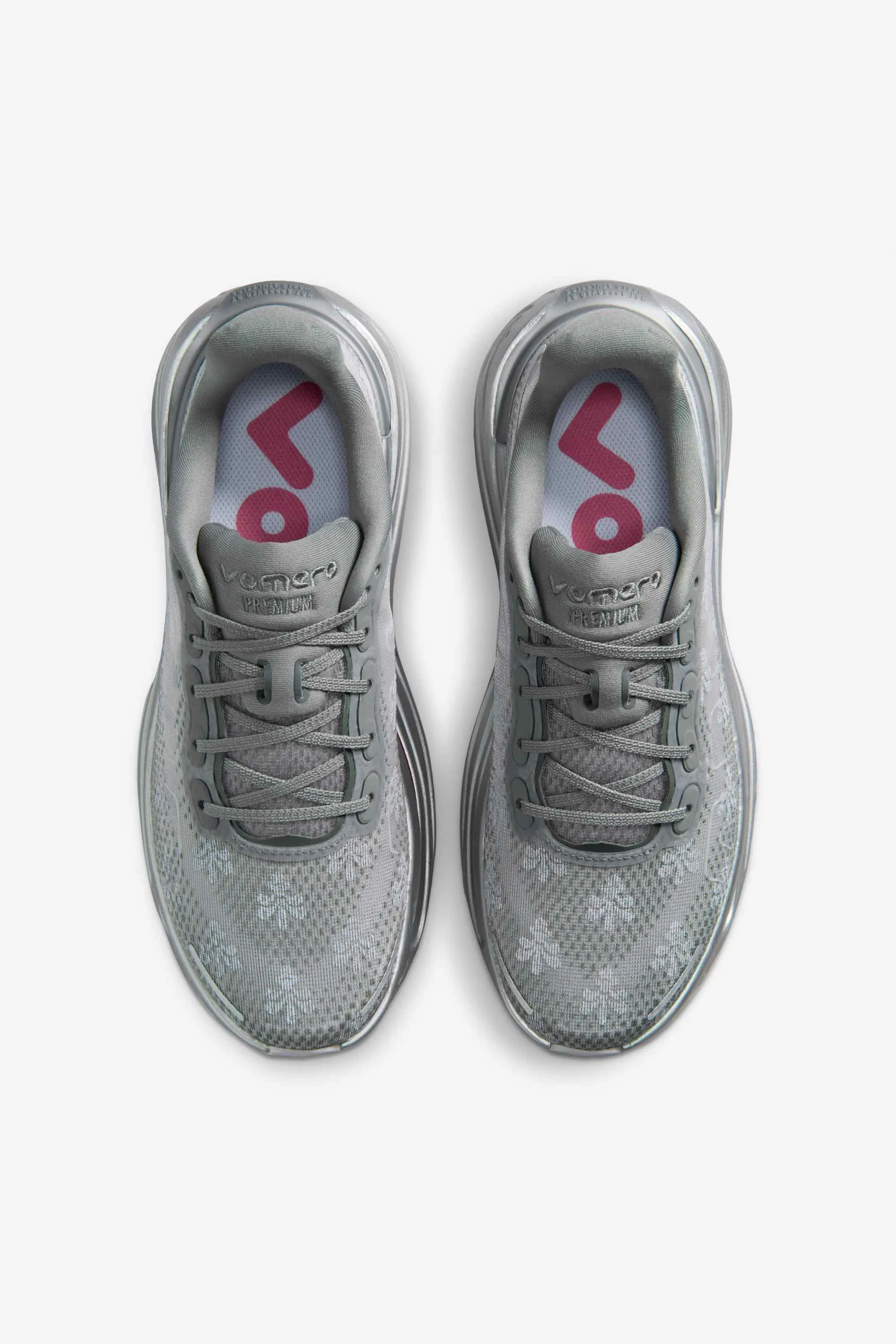000000_Nike-Vomero-Premium-WMNS_Fleur-De-Lis_IQ0028-001_img3