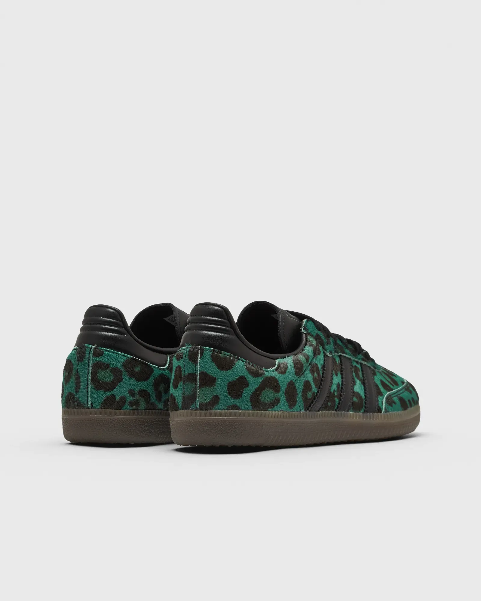 000000_adidas-Samba-OG-WMNS_Semi-Screaming-Green-Core-Black-Gold_HQ9374_img3