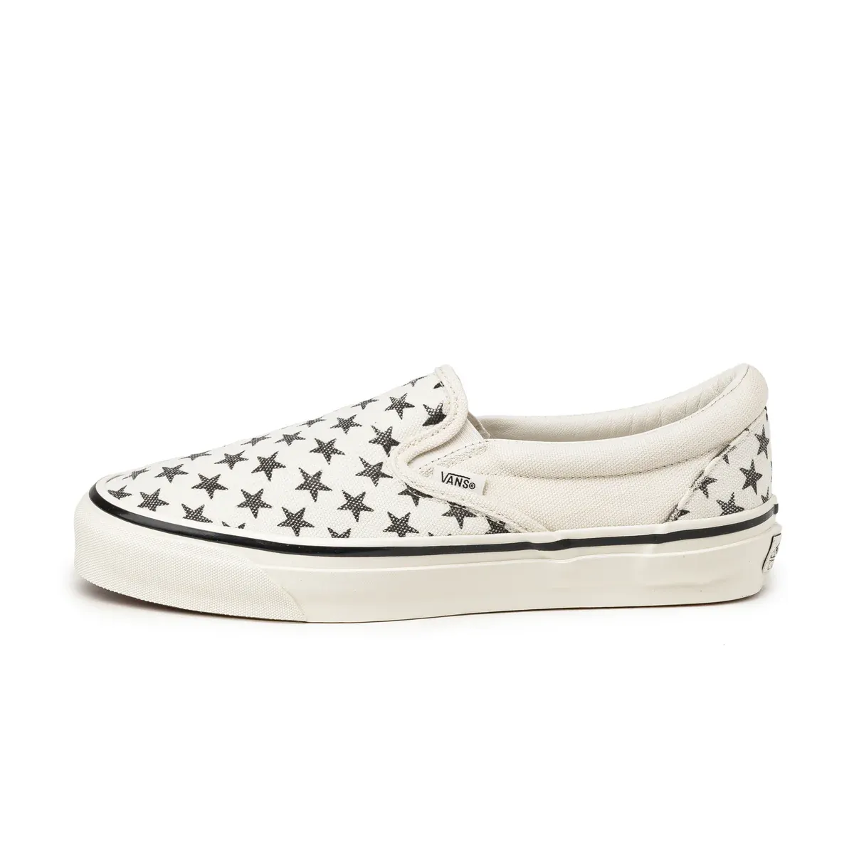 000000_Vans-LX-Classic-Slip-On_White-Black-Stars_VN000Z7ZKIG_img0