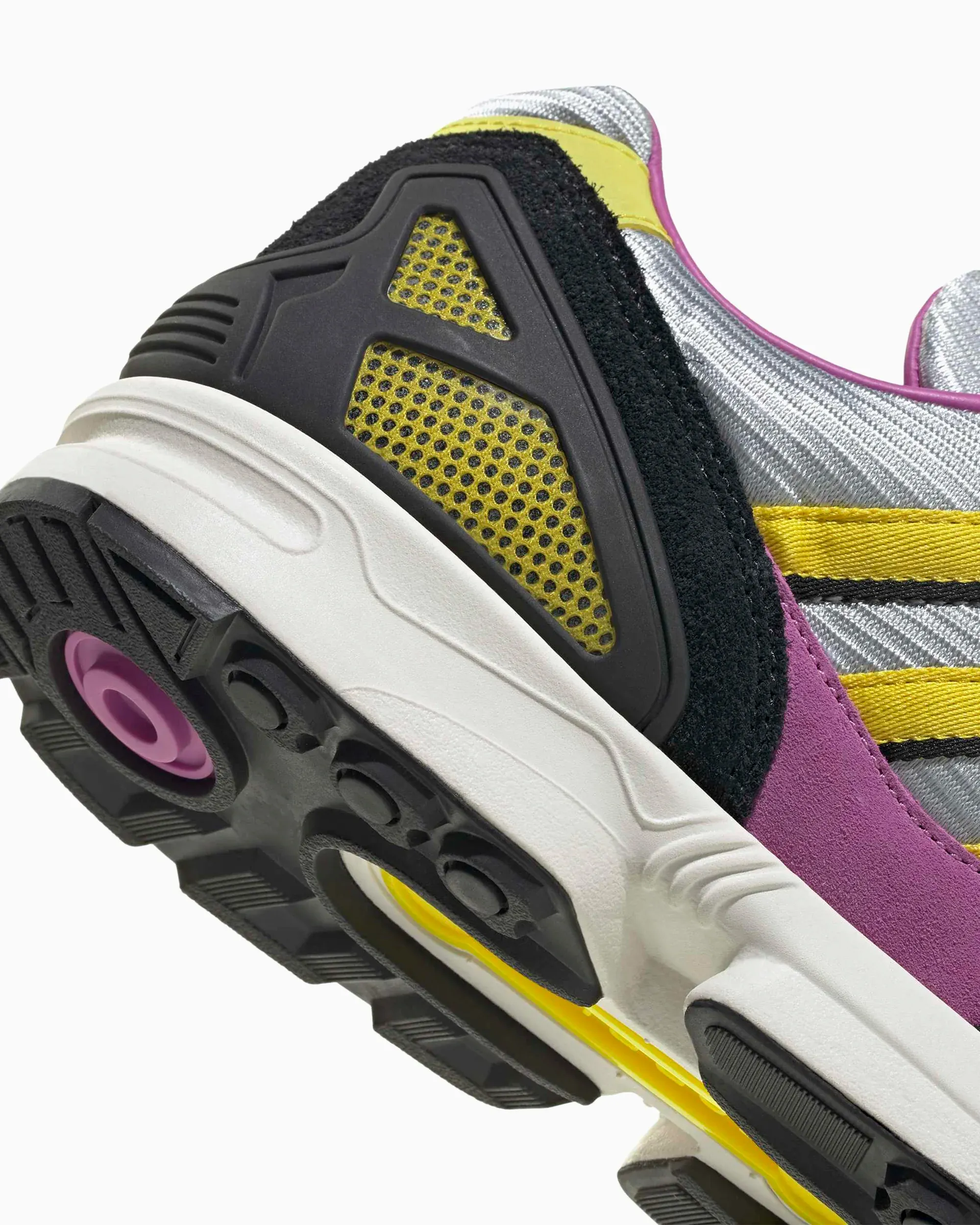 000000_adidas-ZX-8000-Made-In-Germany_Core-Black-Semi-Pulse-Lilac-Light-Yellow_IH4113_img7