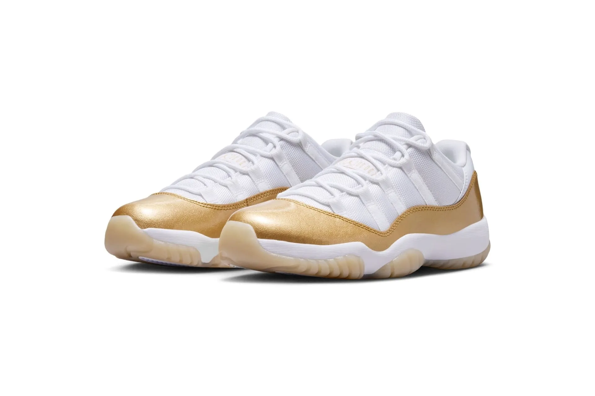 000000_Air-Jordan-11-Retro-Low-WMNS_Metallic-Gold-White_AH7860-102_img3