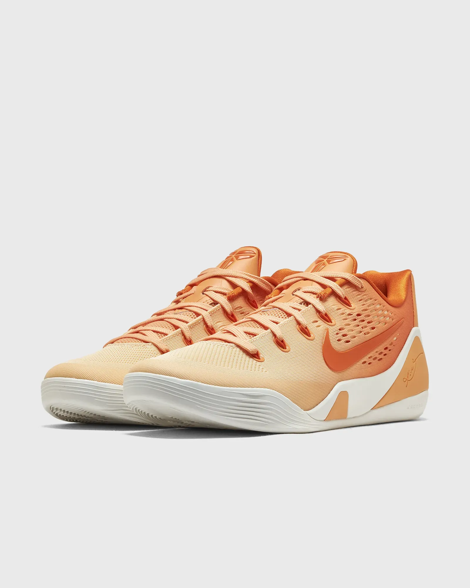 000000_Nike-Kobe-IX-Elite-Low-EM-Protro_Orange-Frost_IM6119-800_img1