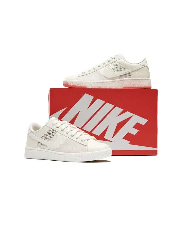 000000_Nike-Tennis-Classic-CS-PRM_Pale-Ivory_IQ5786-100_img4
