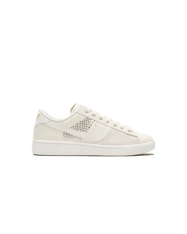 000000_Nike-Tennis-Classic-CS-PRM_Pale-Ivory_IQ5786-100_img0