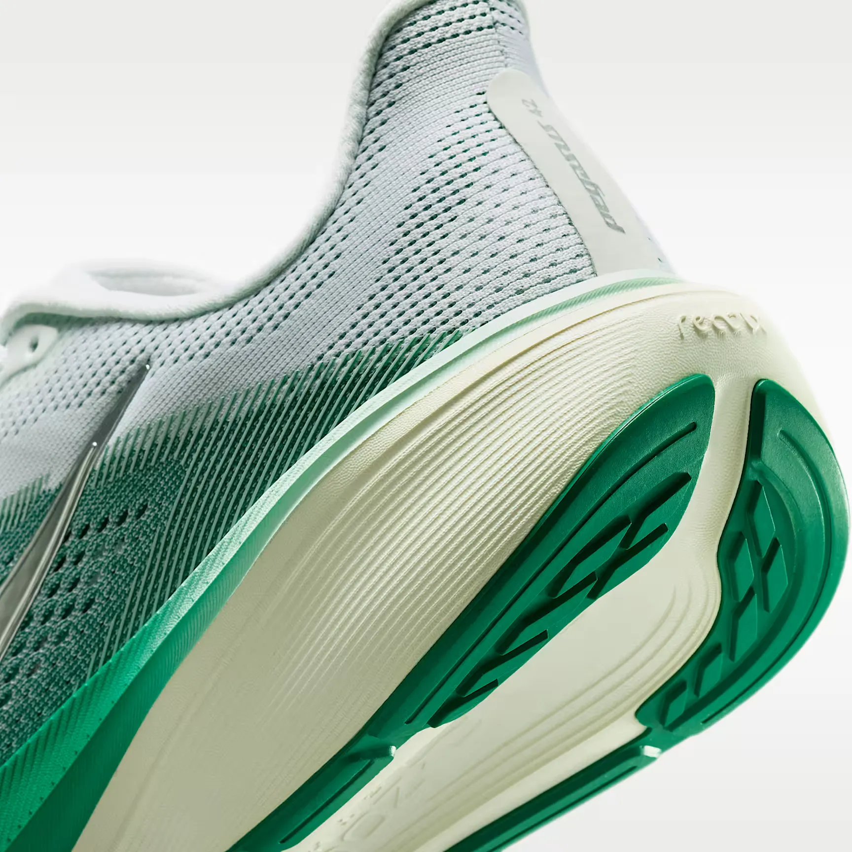 000000_Nike-Pegasus-42-WMNS_White-Malachite_IB1881-100_img7