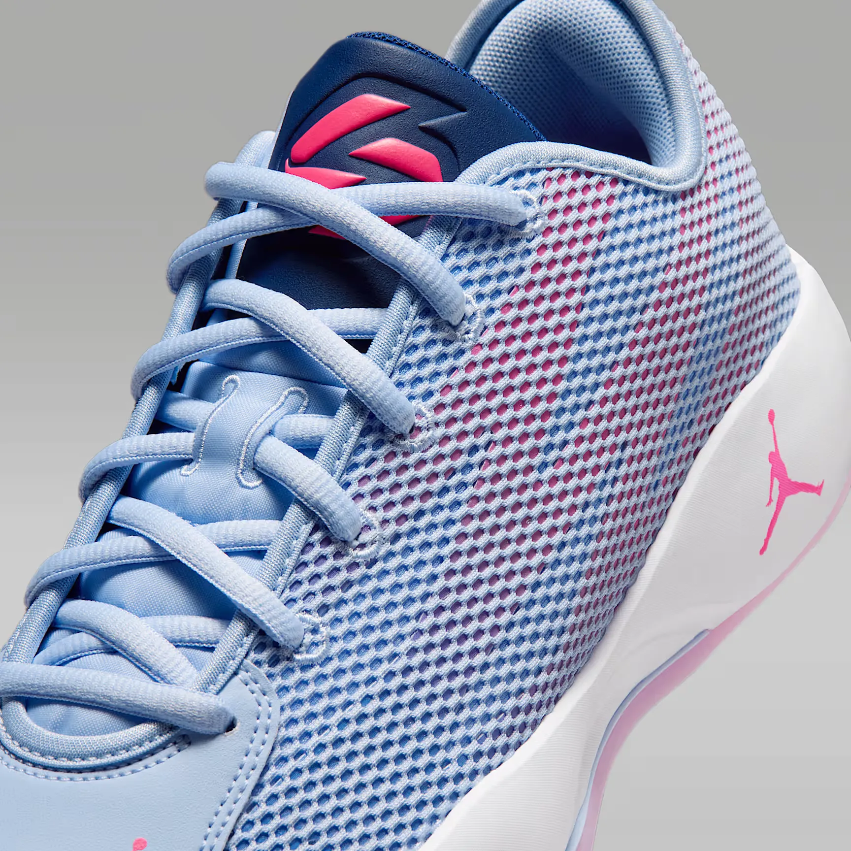 000000_Jordan-Luka-.77_Familia_IF1610-500_img6