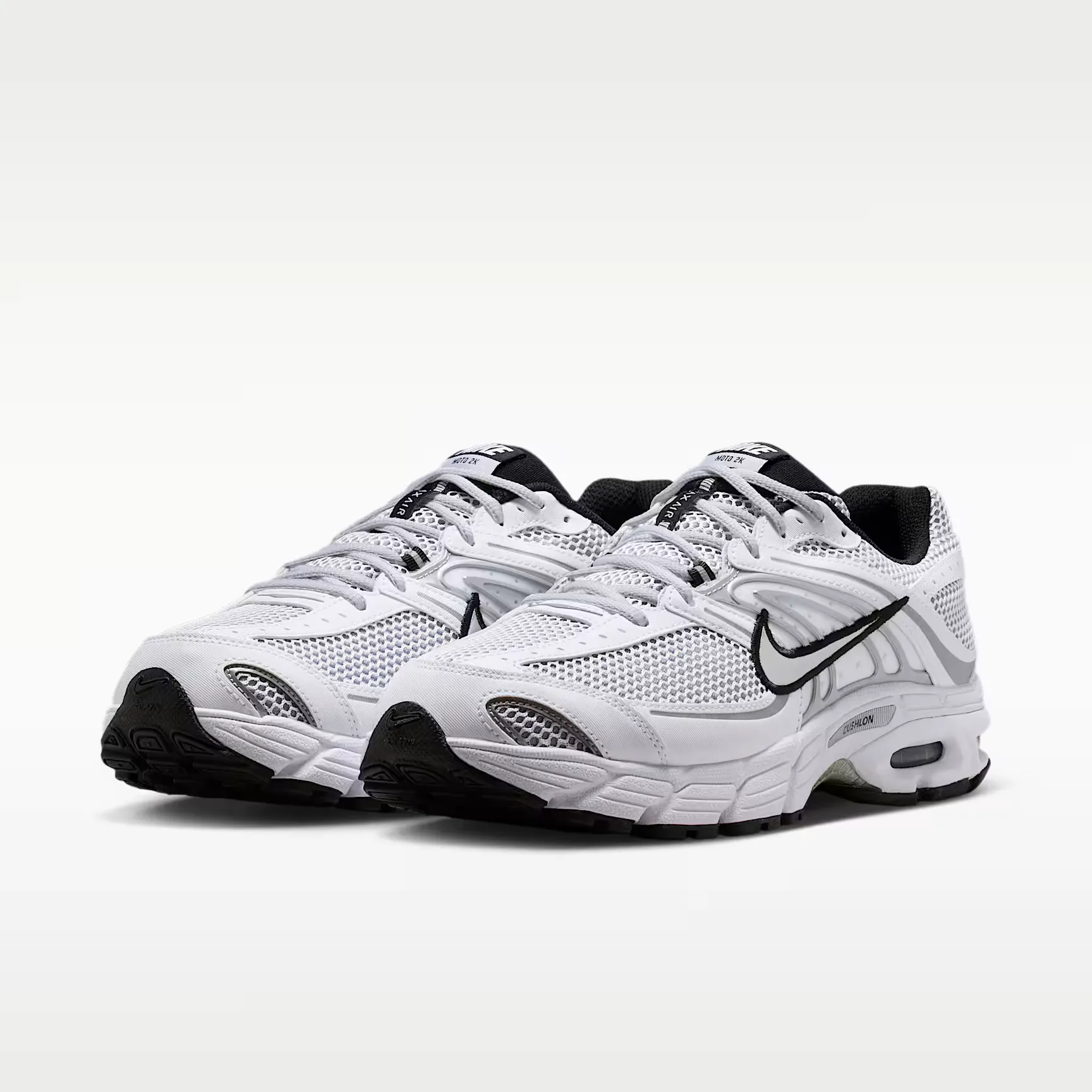 000000_Nike-Air-Max-Moto-2K_White-Black-Metallic-Silver_IR1476-100_img4