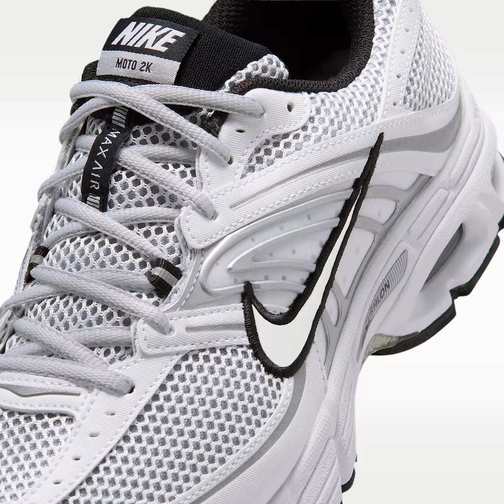 000000_Nike-Air-Max-Moto-2K_White-Black-Metallic-Silver_IR1476-100_img6
