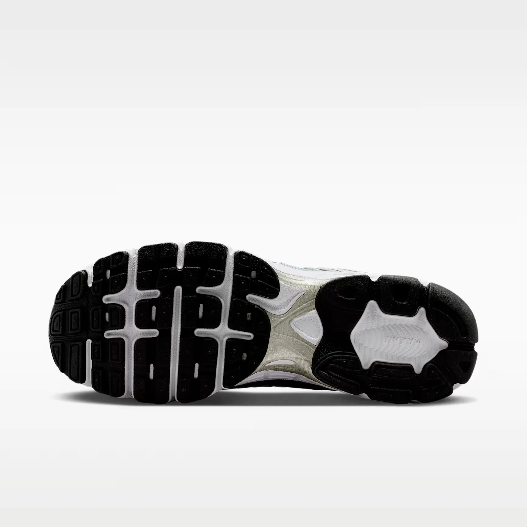000000_Nike-Air-Max-Moto-2K_Off-White-Metallic-Silver_IR1476-101_img1