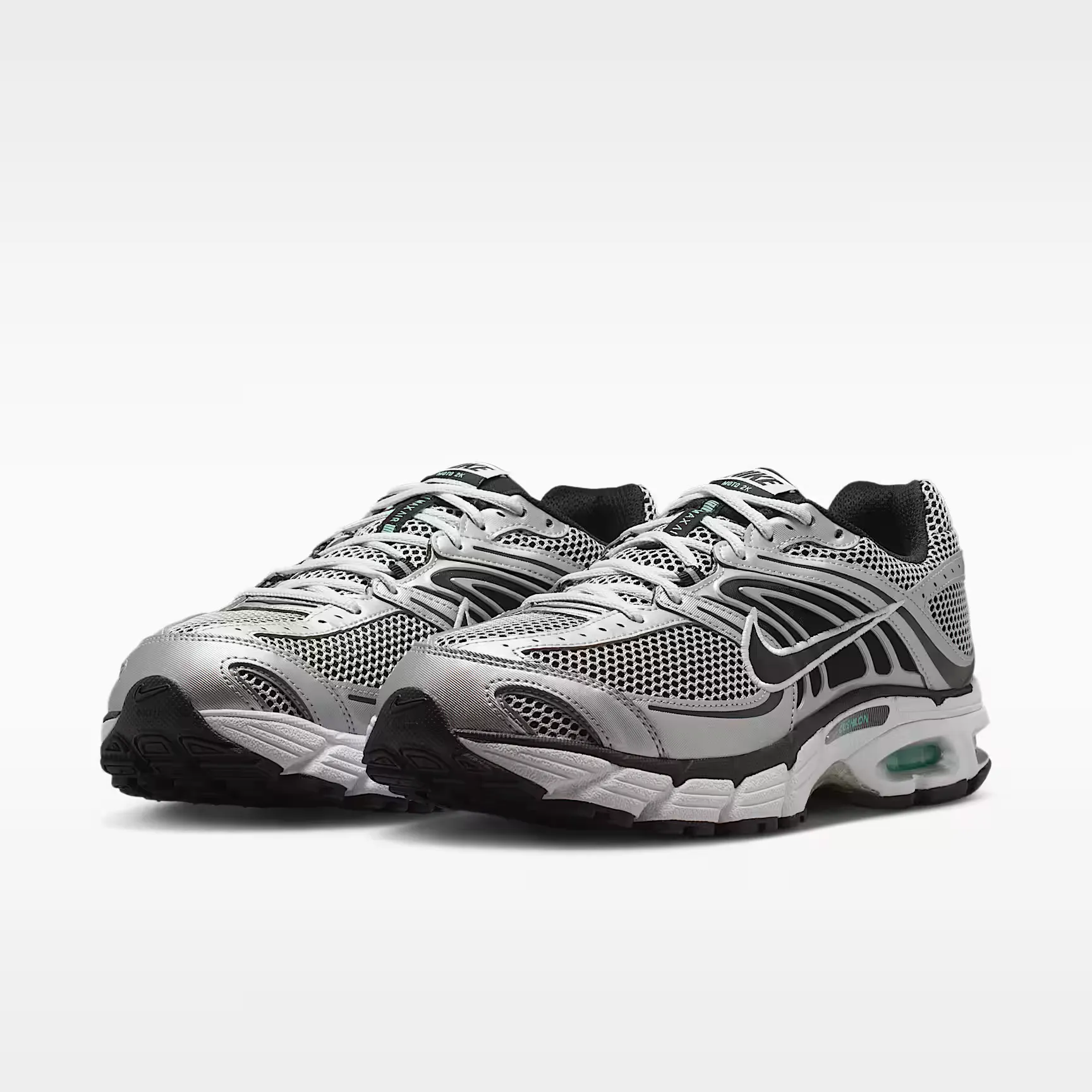 000000_Nike-Air-Max-Moto-2K_Off-White-Metallic-Silver_IR1476-101_img4