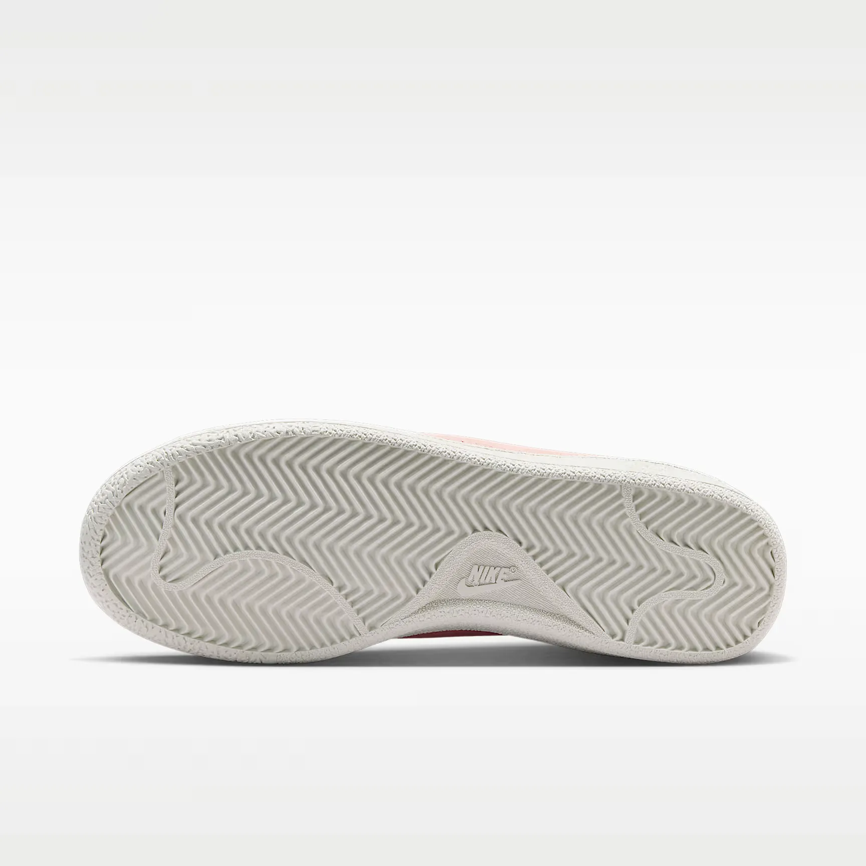 000000_Nike-Tennis-Classic-WMNS_Arctic-Orange-Sail_IQ7388-800_img1