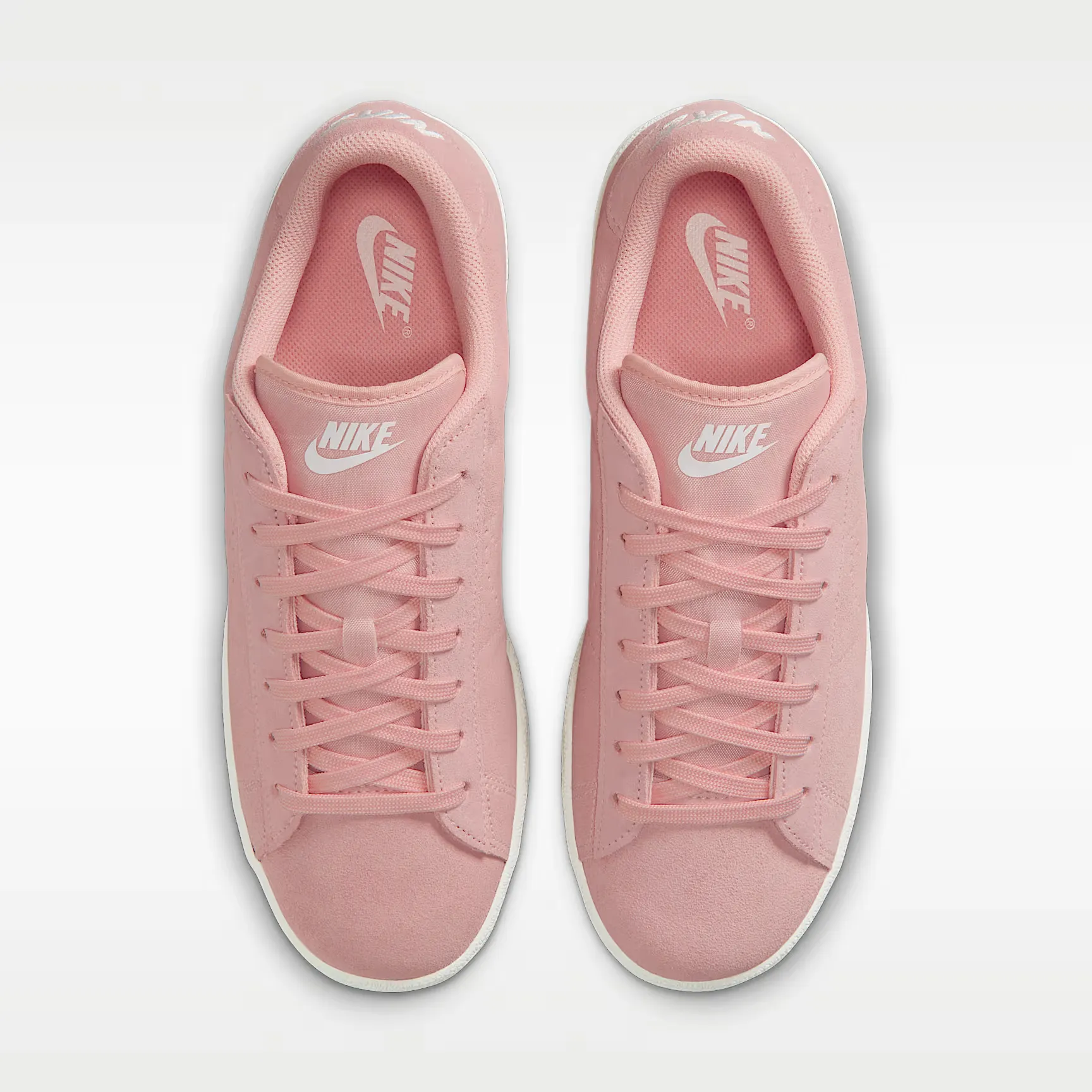 000000_Nike-Tennis-Classic-WMNS_Arctic-Orange-Sail_IQ7388-800_img3