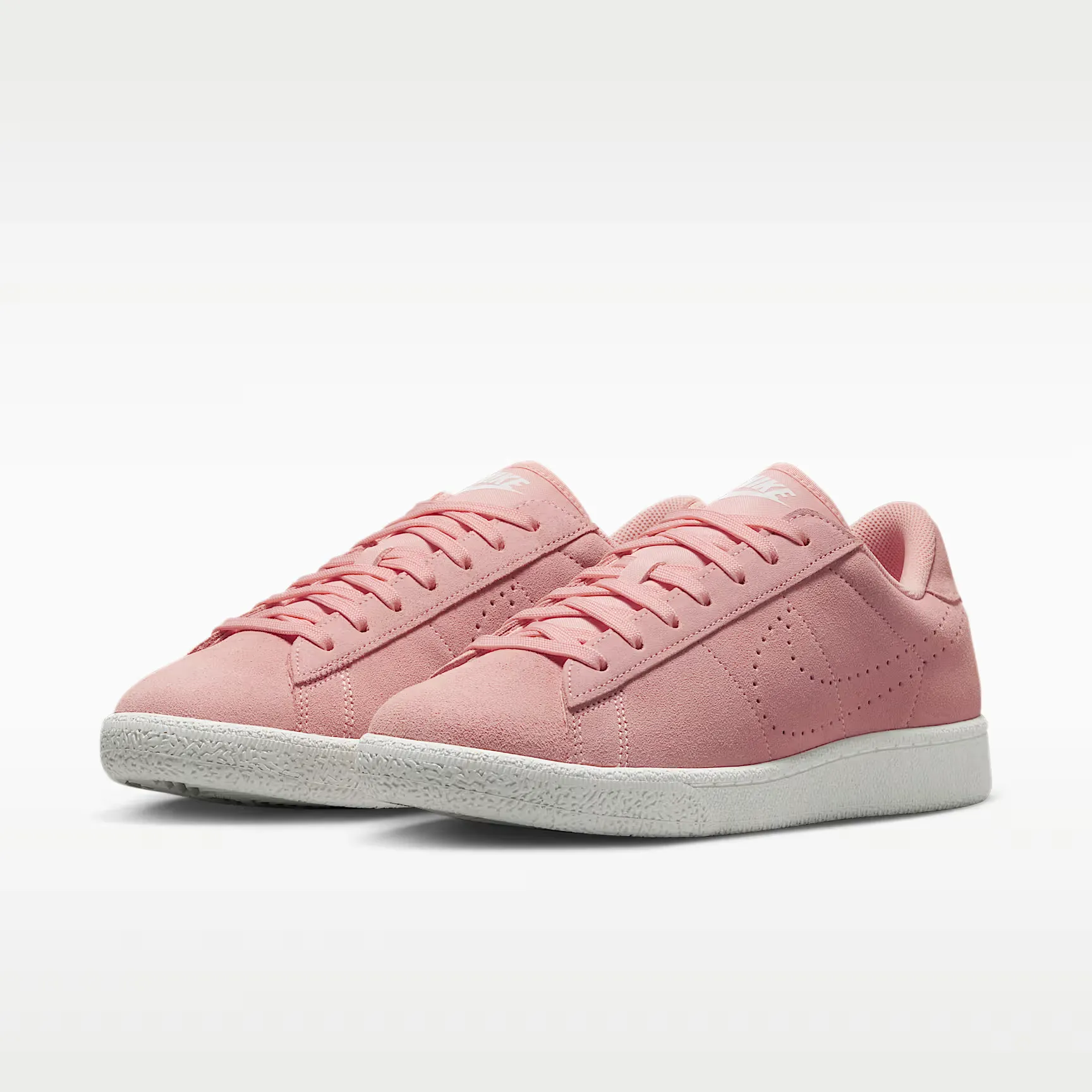000000_Nike-Tennis-Classic-WMNS_Arctic-Orange-Sail_IQ7388-800_img4