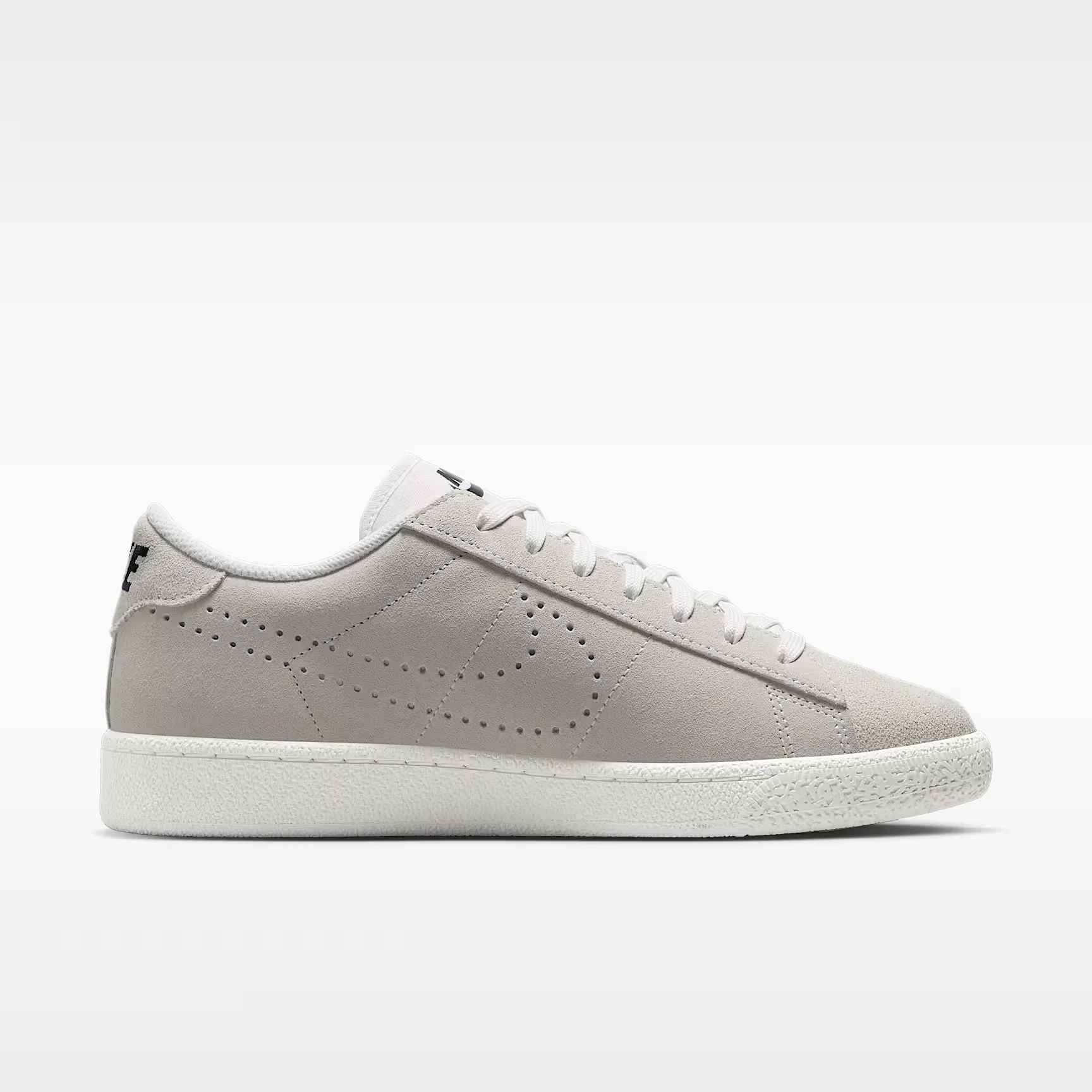 000000_Nike-Tennis-Classic-WMNS_Sail-Black_IQ7388-100_img2