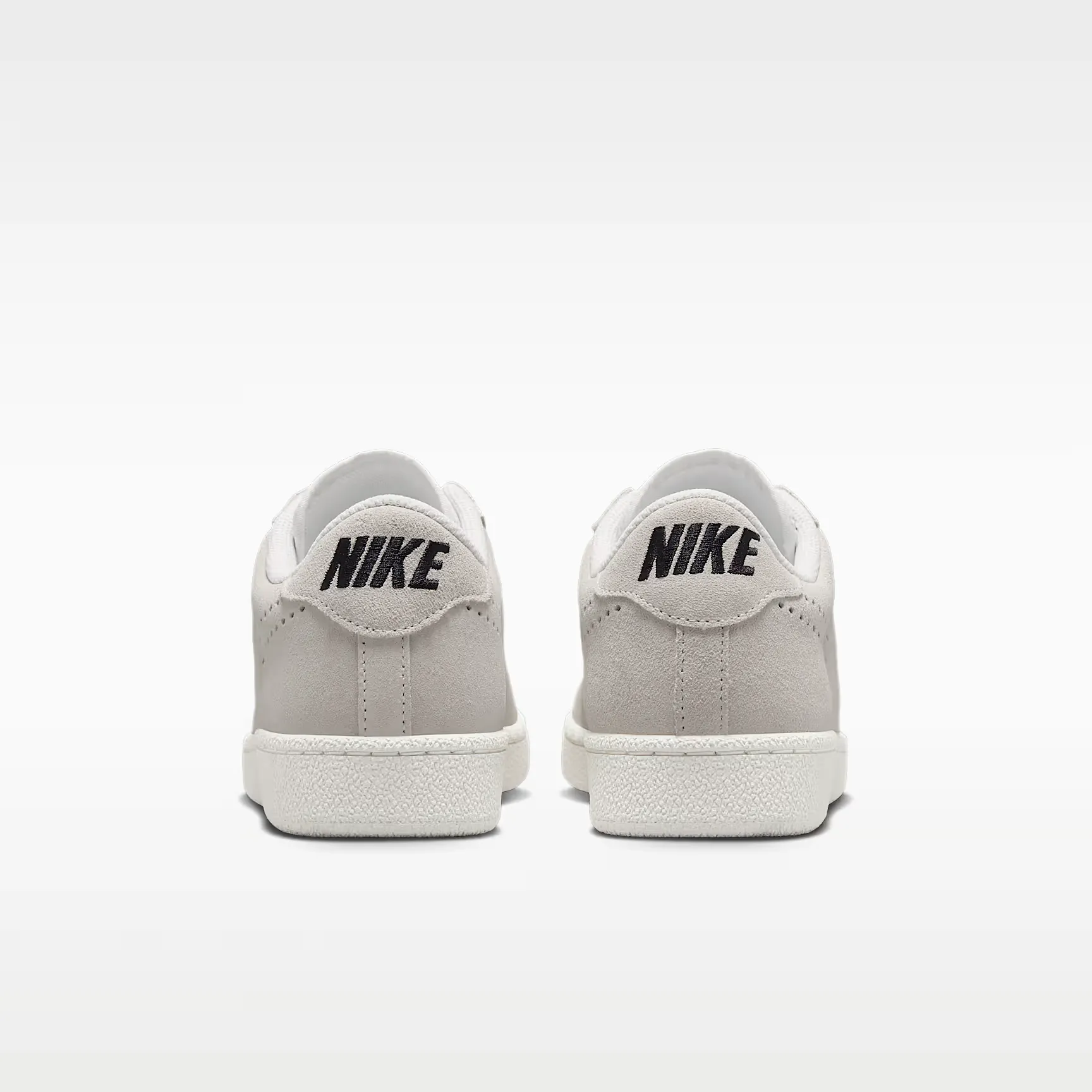 000000_Nike-Tennis-Classic-WMNS_Sail-Black_IQ7388-100_img5