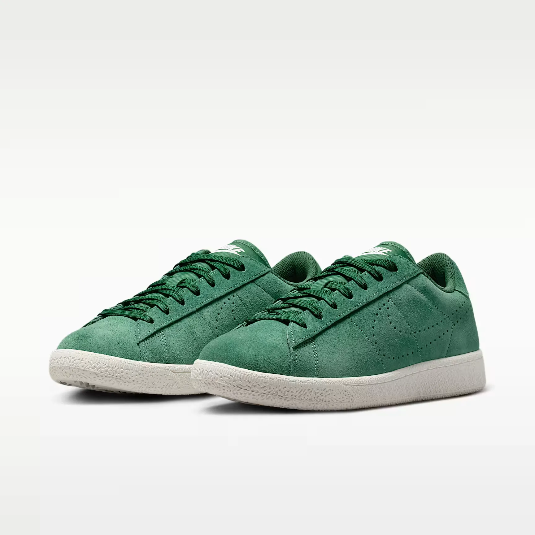 000000_Nike-Tennis-Classic-WMNS_Gorge-Green-Sail_IQ7388-300_img4