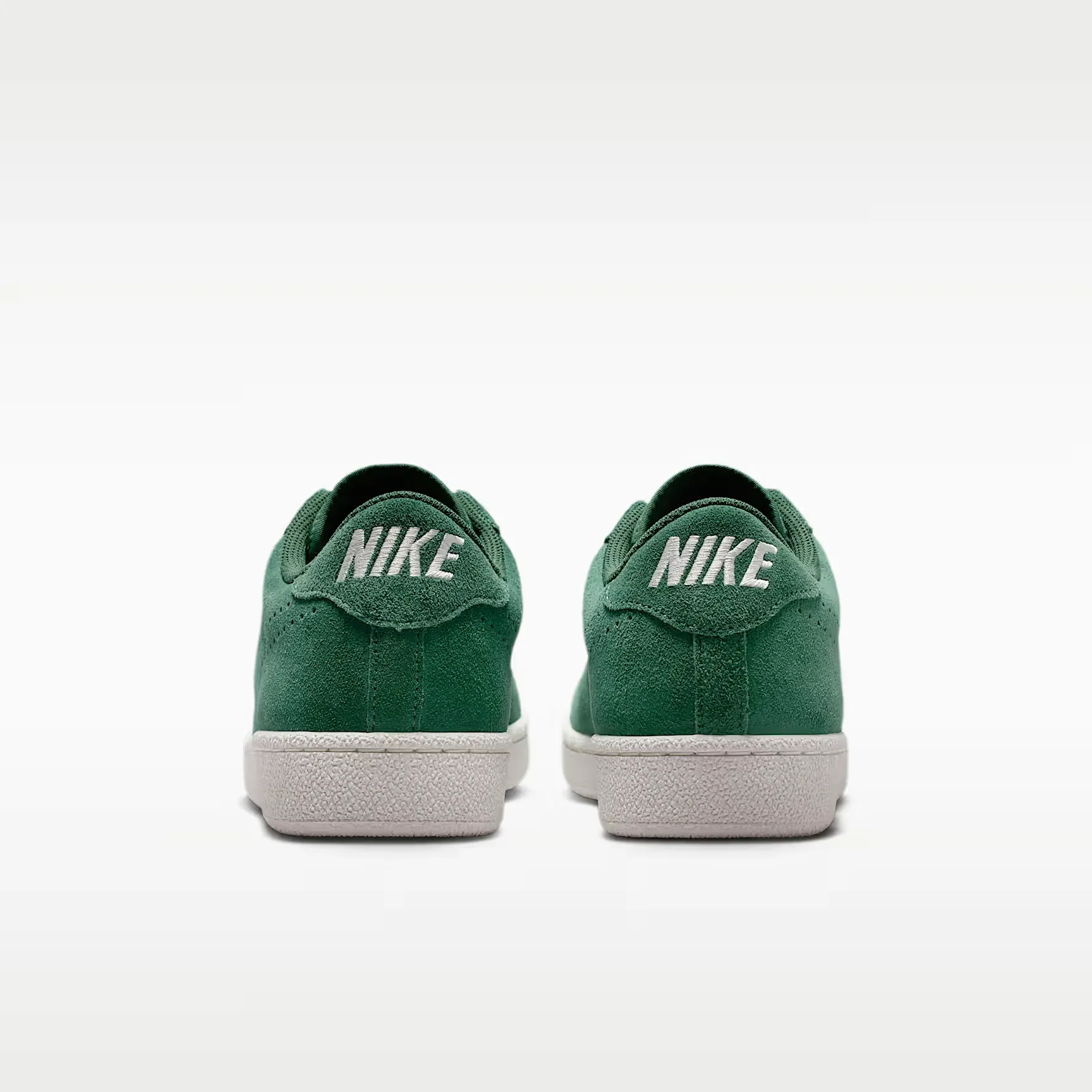 000000_Nike-Tennis-Classic-WMNS_Gorge-Green-Sail_IQ7388-300_img5