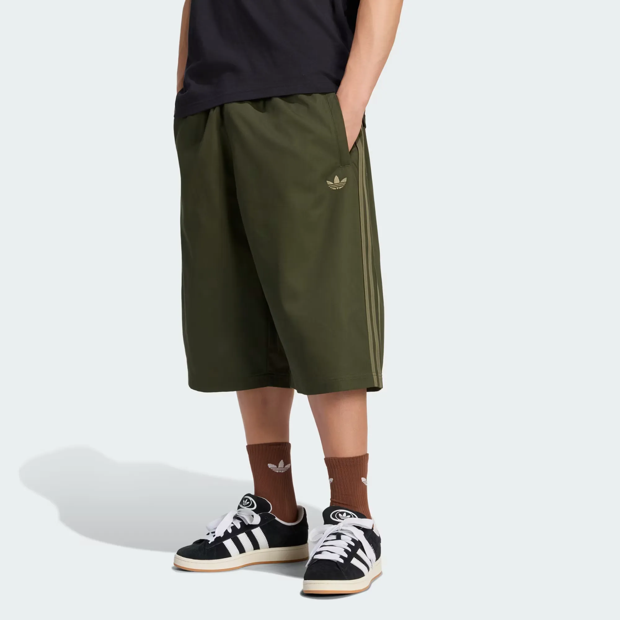 000000_adidas-Originals-Adicolor-SST-Short_Night-Cargo_KR1390_img0