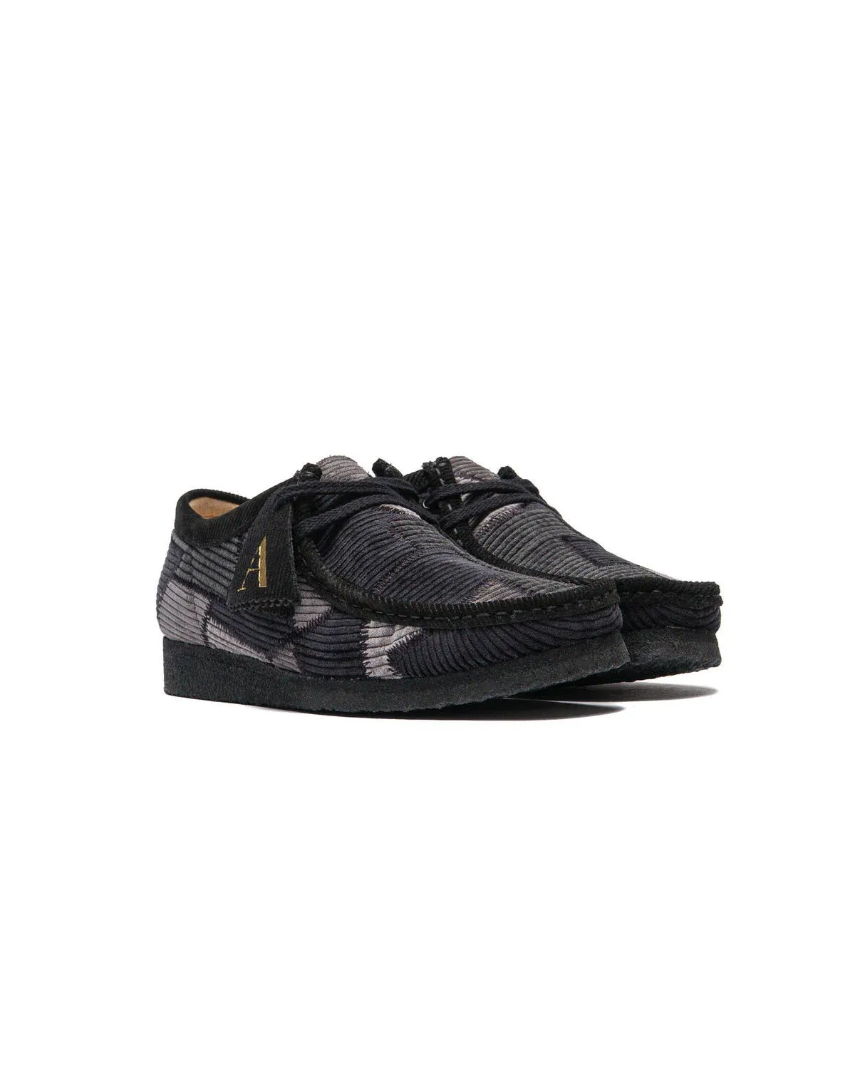 000000_Aleali-May-x-Clarks-Originals-Wallabee-WMNS_Grey-Combi_26185907_img2