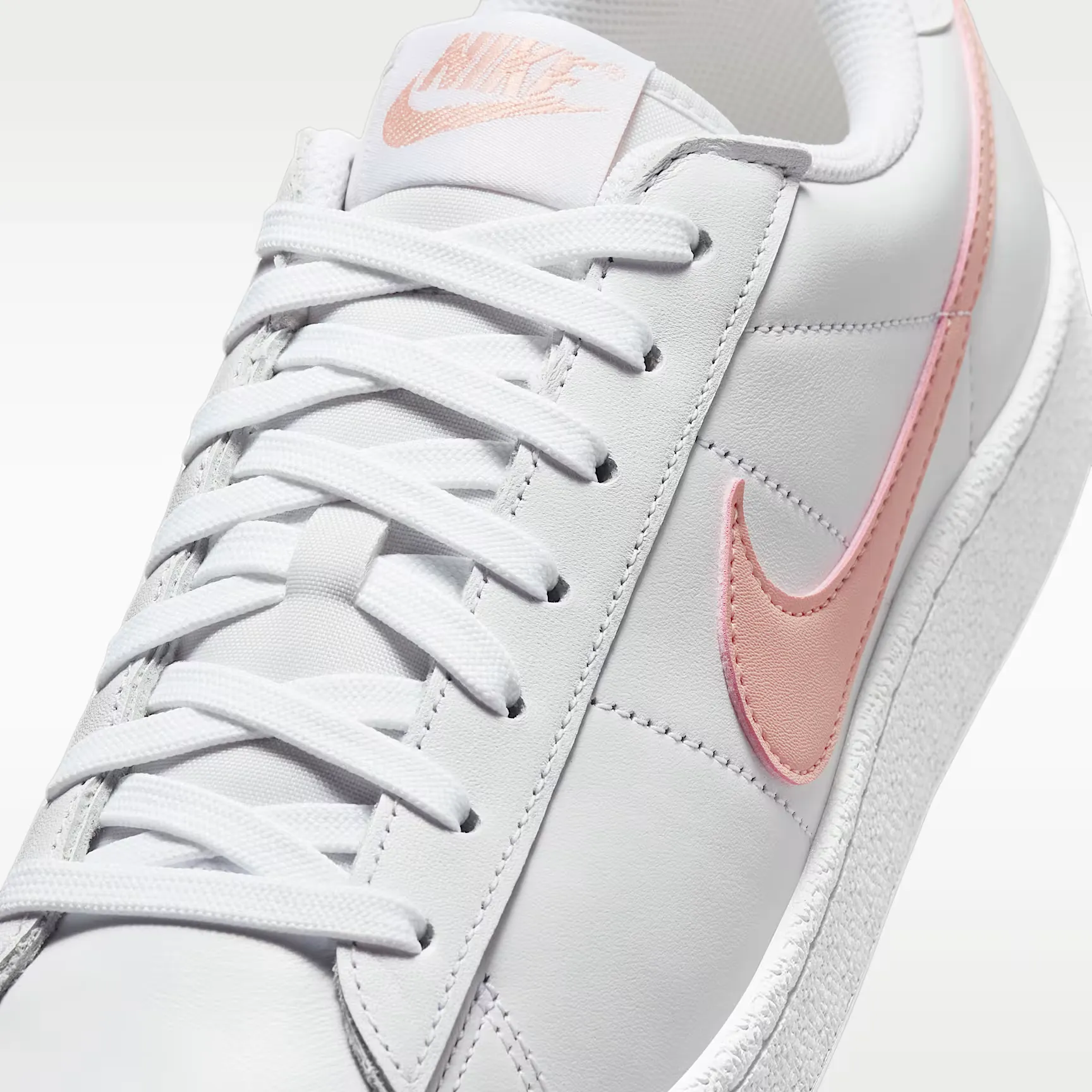 000000_Nike-Tennis-Classic-WMNS_White-Arctic-Orange_IQ7387-108_img6