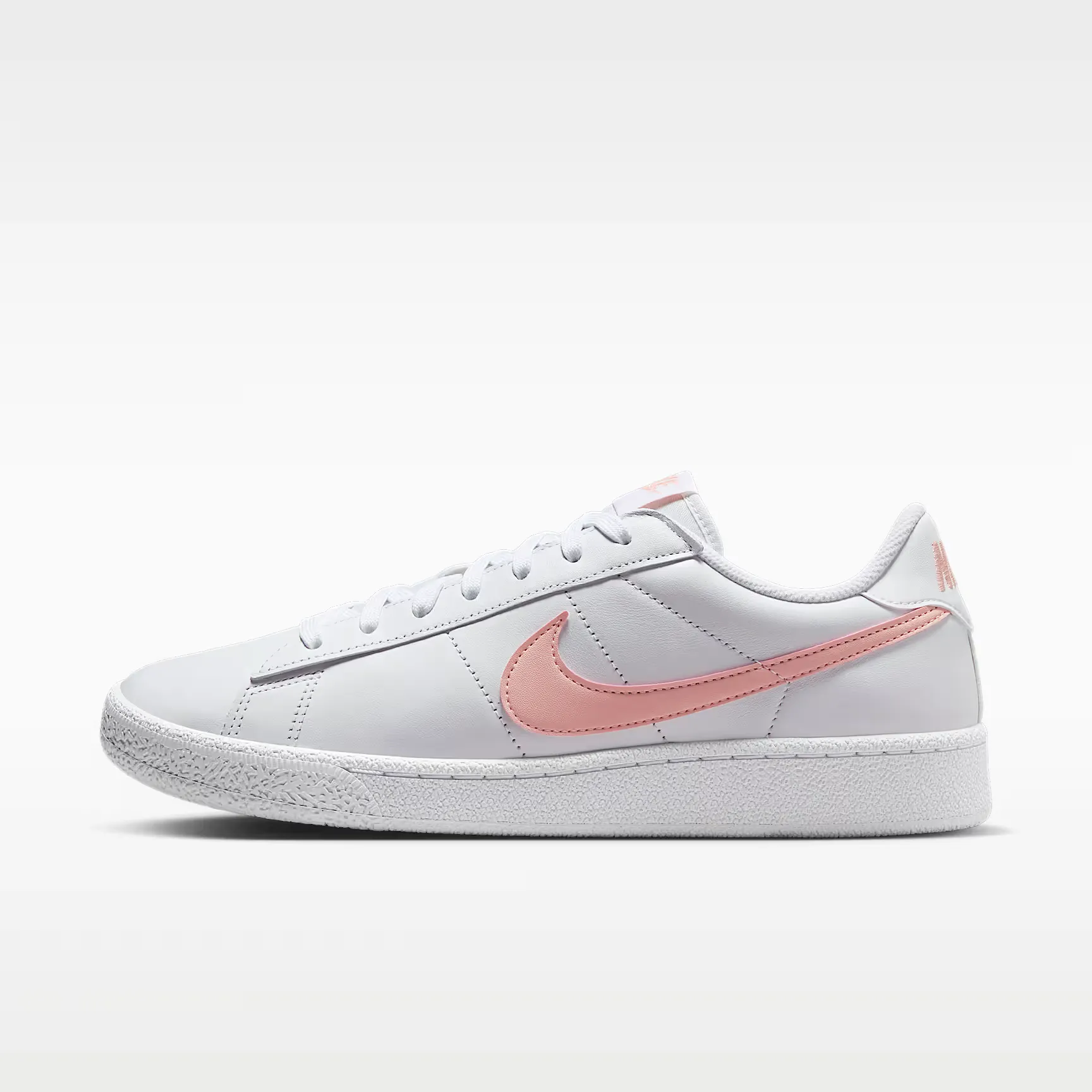 000000_Nike-Tennis-Classic-WMNS_White-Arctic-Orange_IQ7387-108_img0