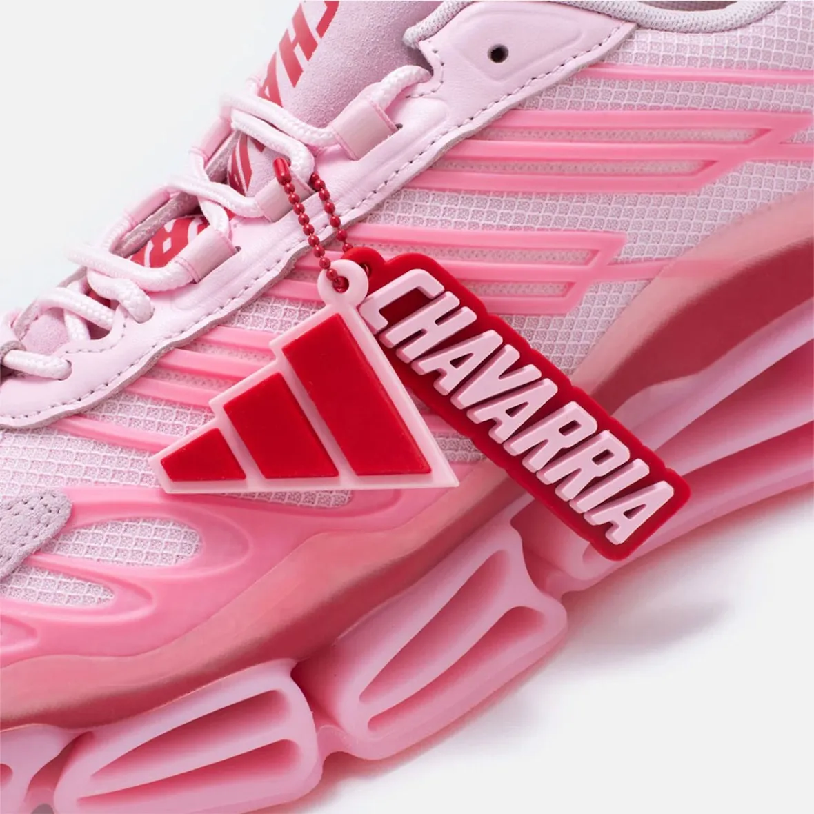 000000_Willy-Chavarria-x-adidas-Megaride-AG_Powder-Red_KI7006_img4